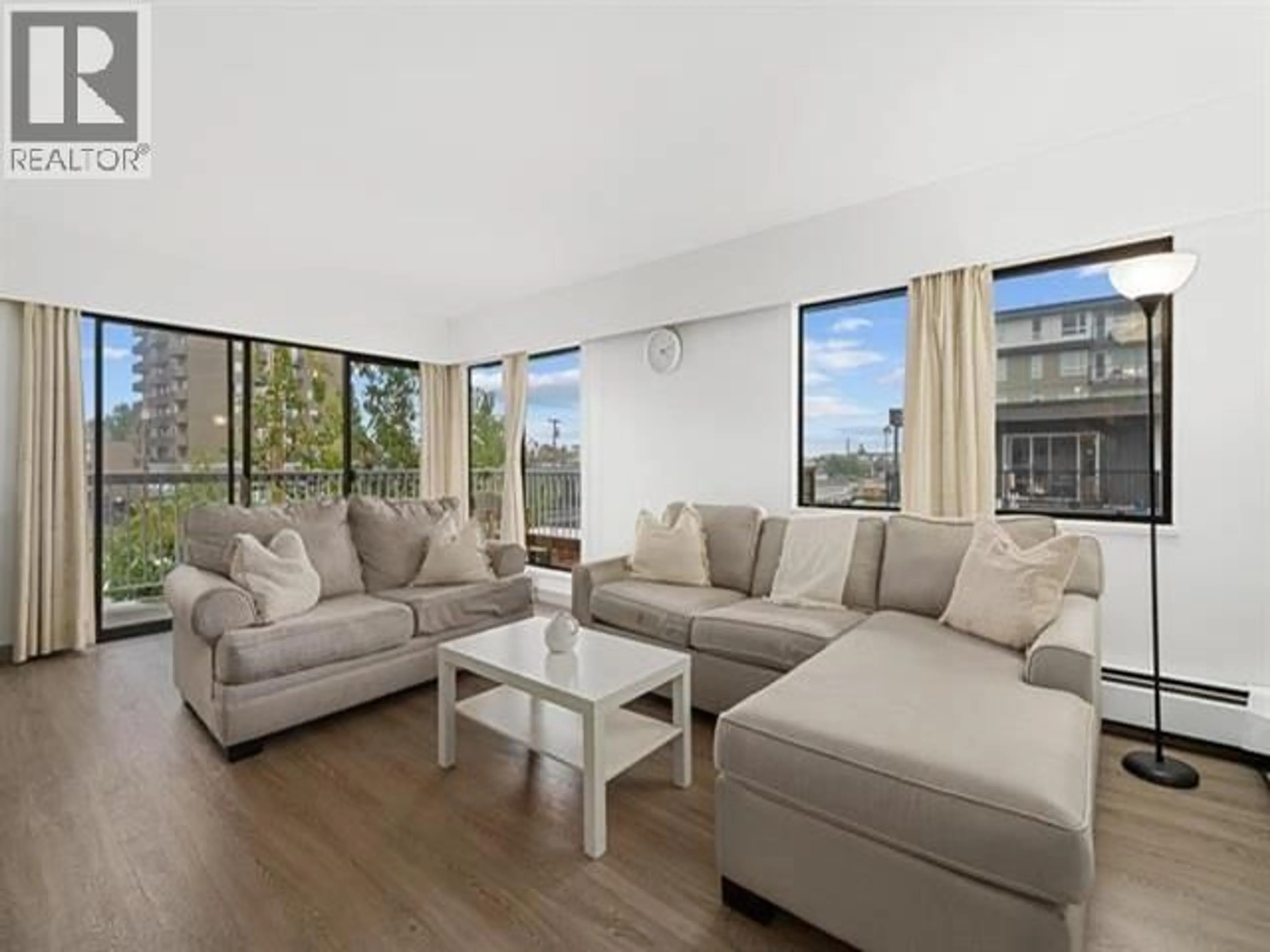 Living room with furniture, unknown for 301 - 11957 223 STREET, Maple Ridge British Columbia V2X5Y4