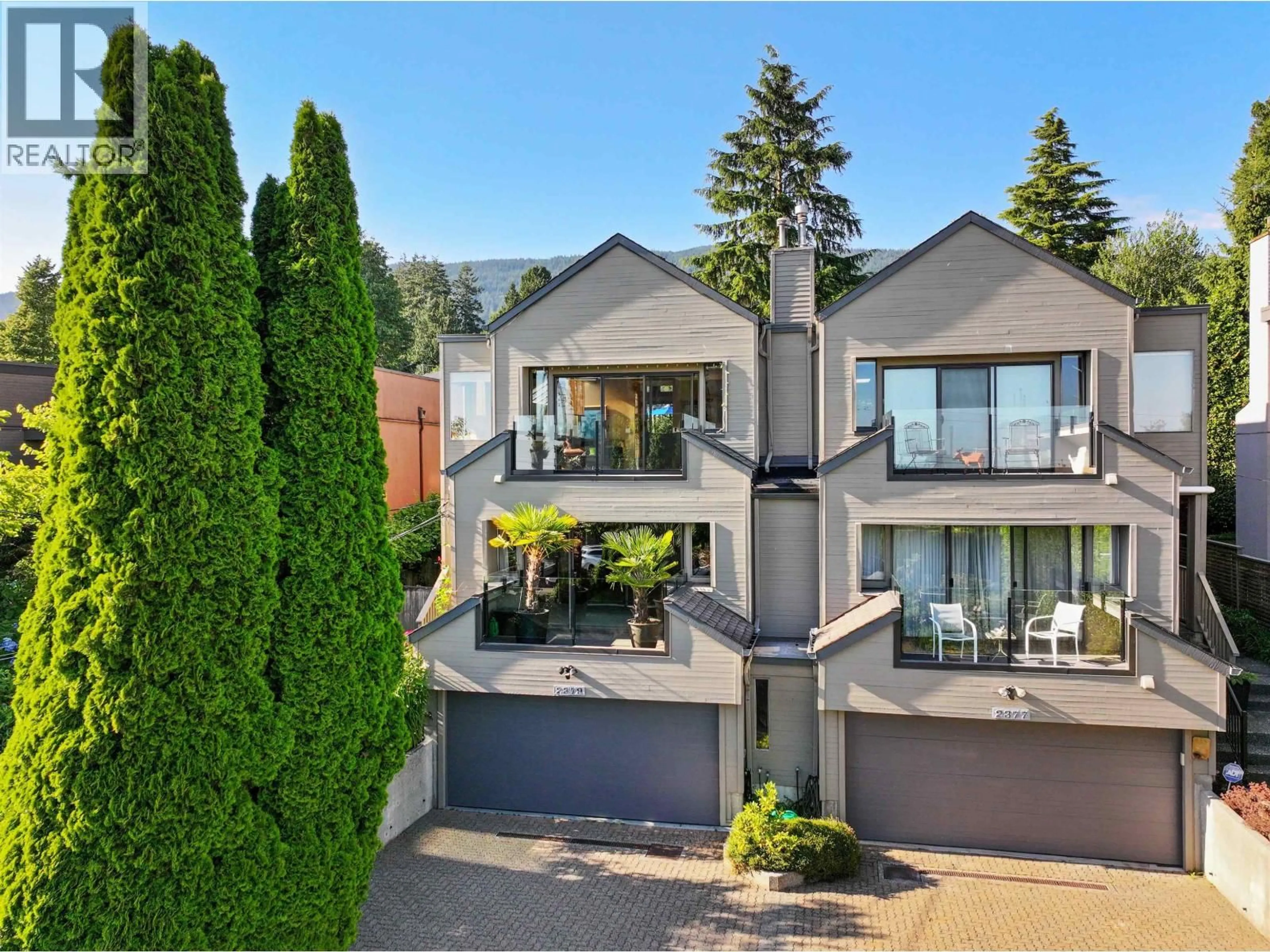 A pic from outside/outdoor area/front of a property/back of a property/a pic from drone, unknown for 2379 MARINE DRIVE, West Vancouver British Columbia V7V1K9