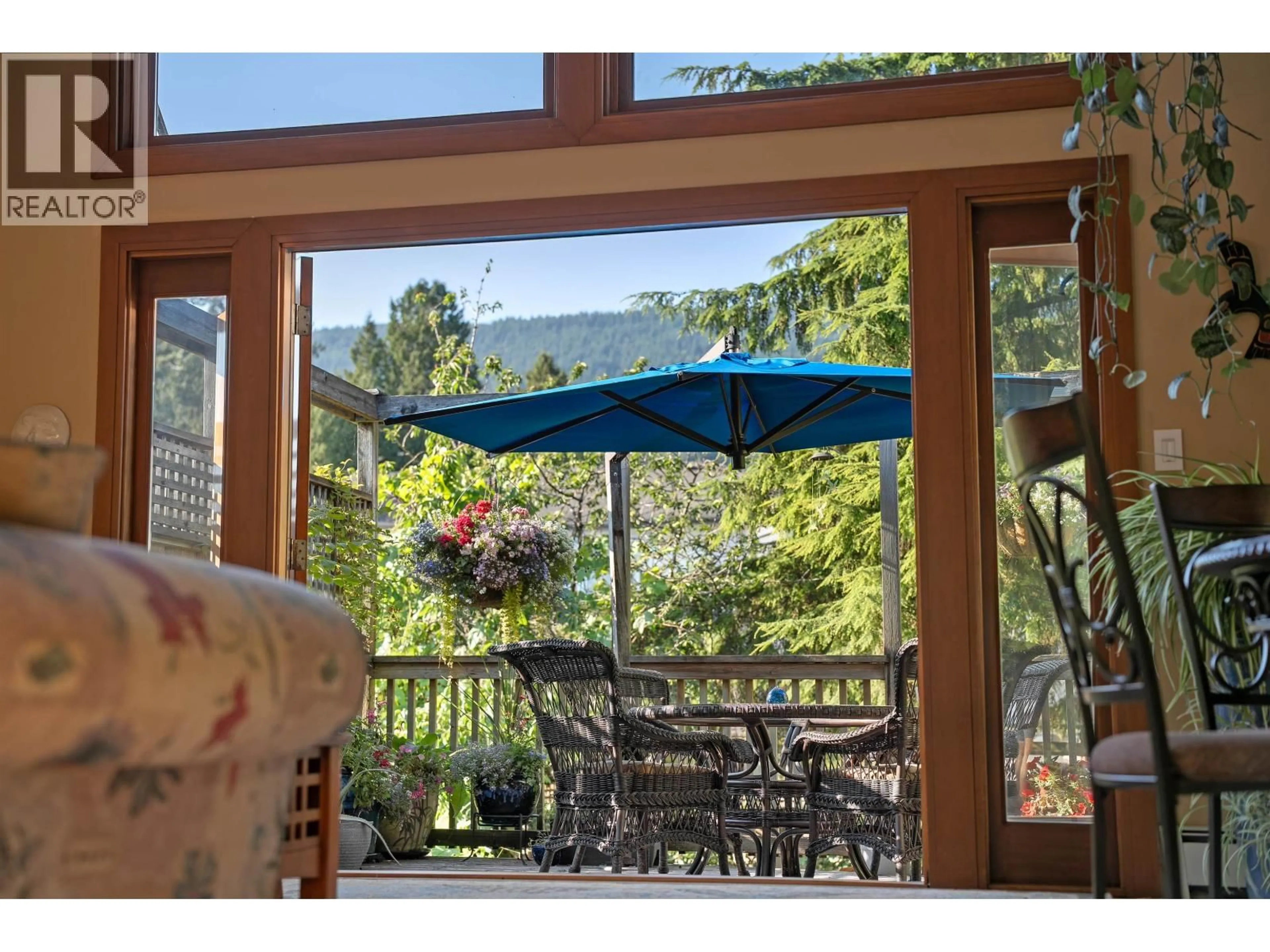 Patio, mountain view for 2379 MARINE DRIVE, West Vancouver British Columbia V7V1K9