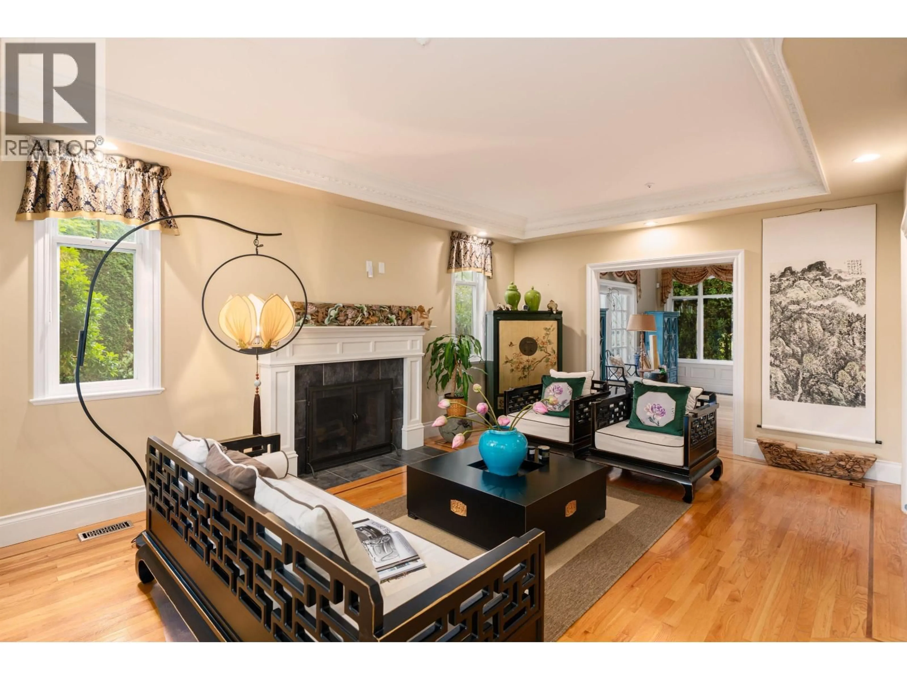 Living room with furniture, unknown for 2087 18TH AVENUE, Vancouver British Columbia V6J2N7