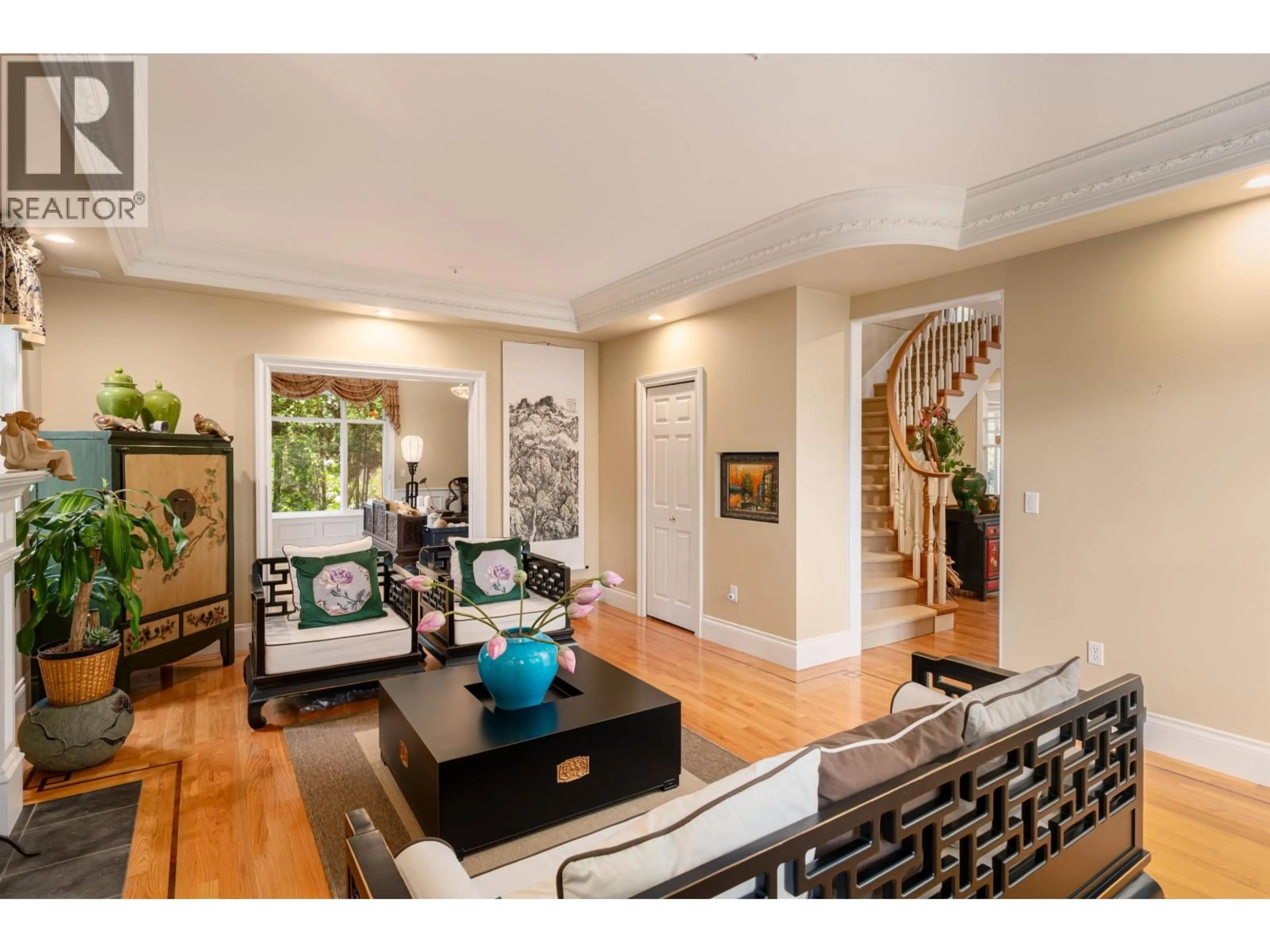 Living room with furniture, unknown for 2087 18TH AVENUE, Vancouver British Columbia V6J2N7