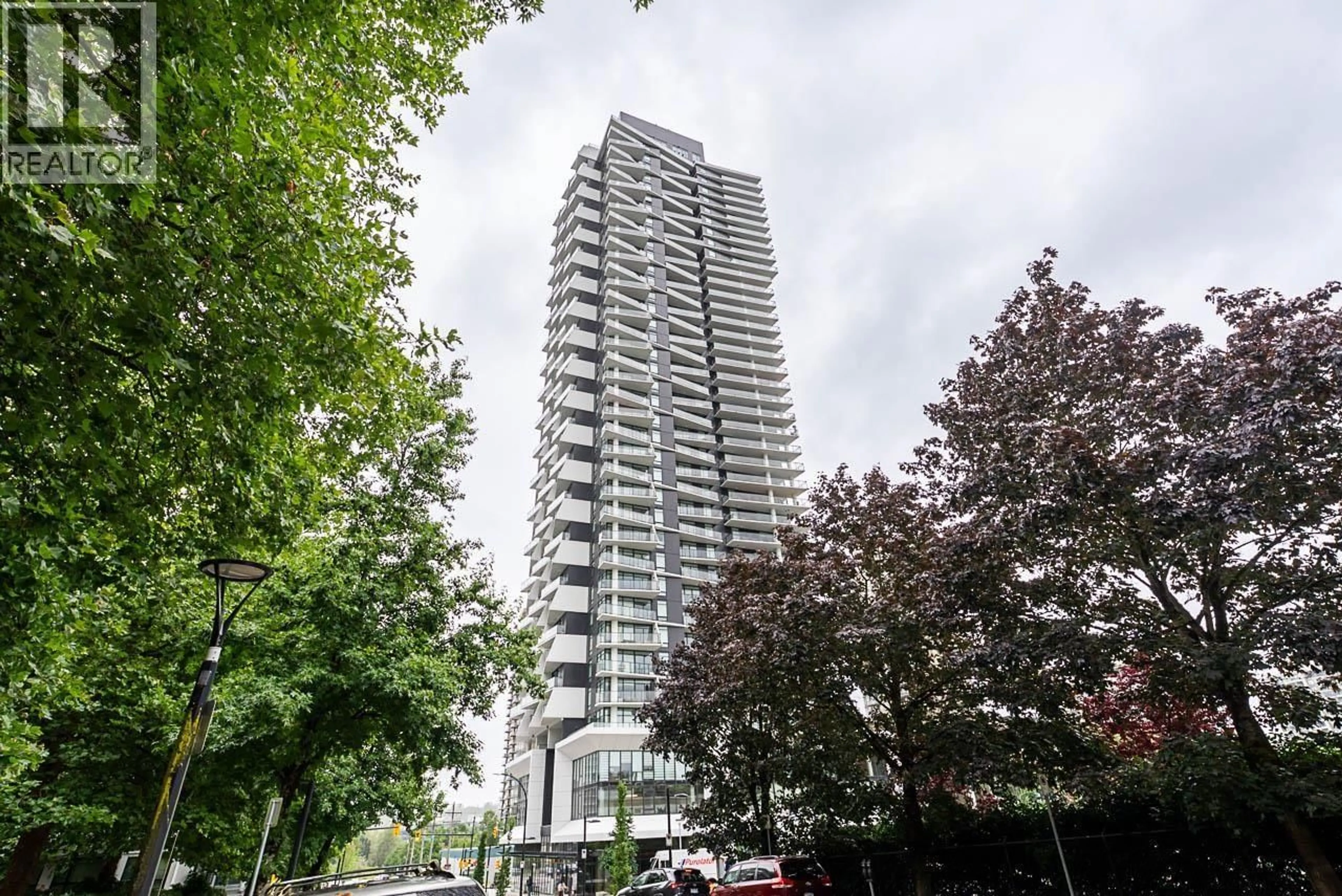 Patio, building for 1009 - 2181 MADISON AVENUE, Burnaby British Columbia V5C0N4