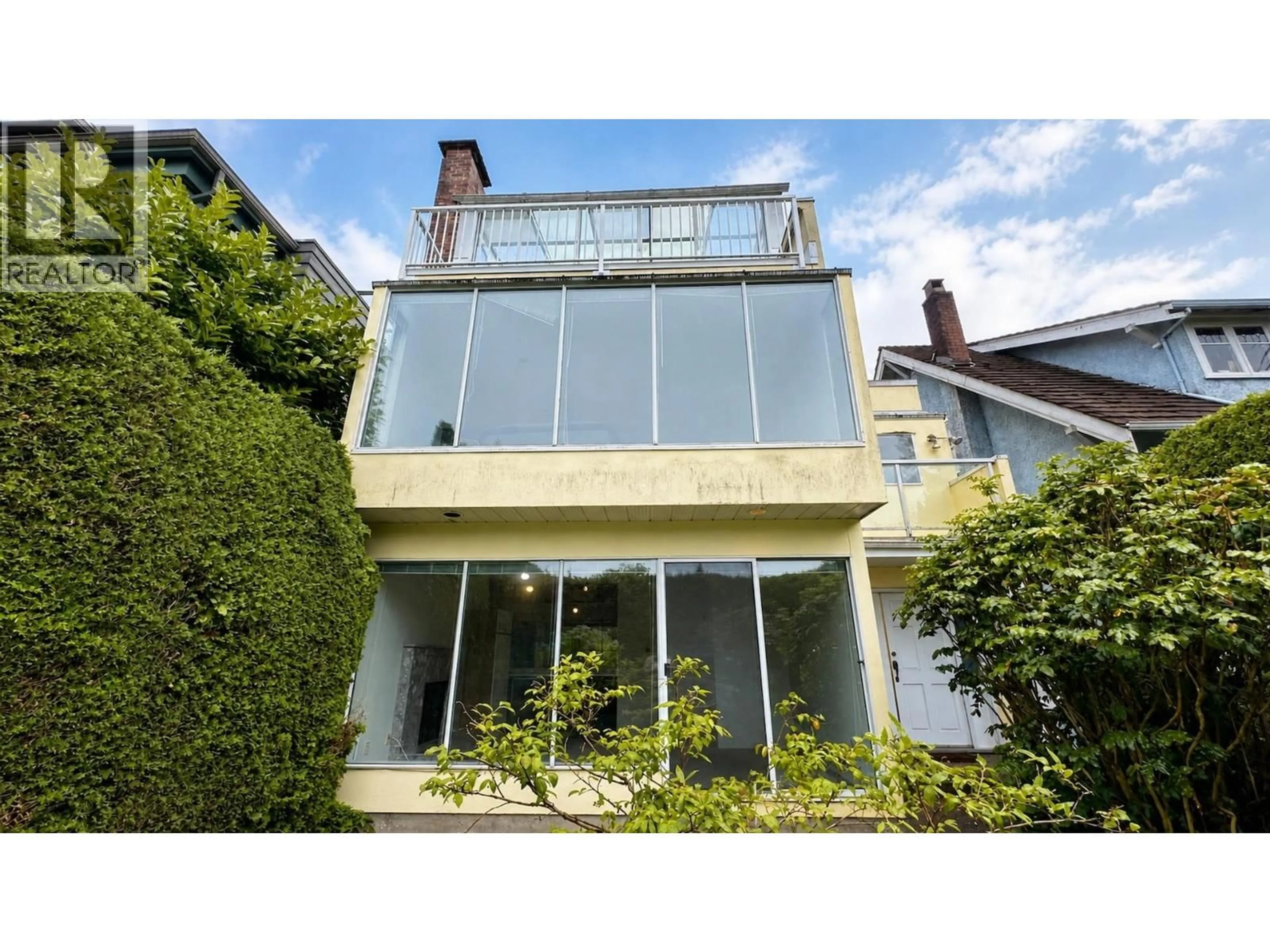 Unknown for 4438 4TH AVENUE, Vancouver British Columbia V6R1R1