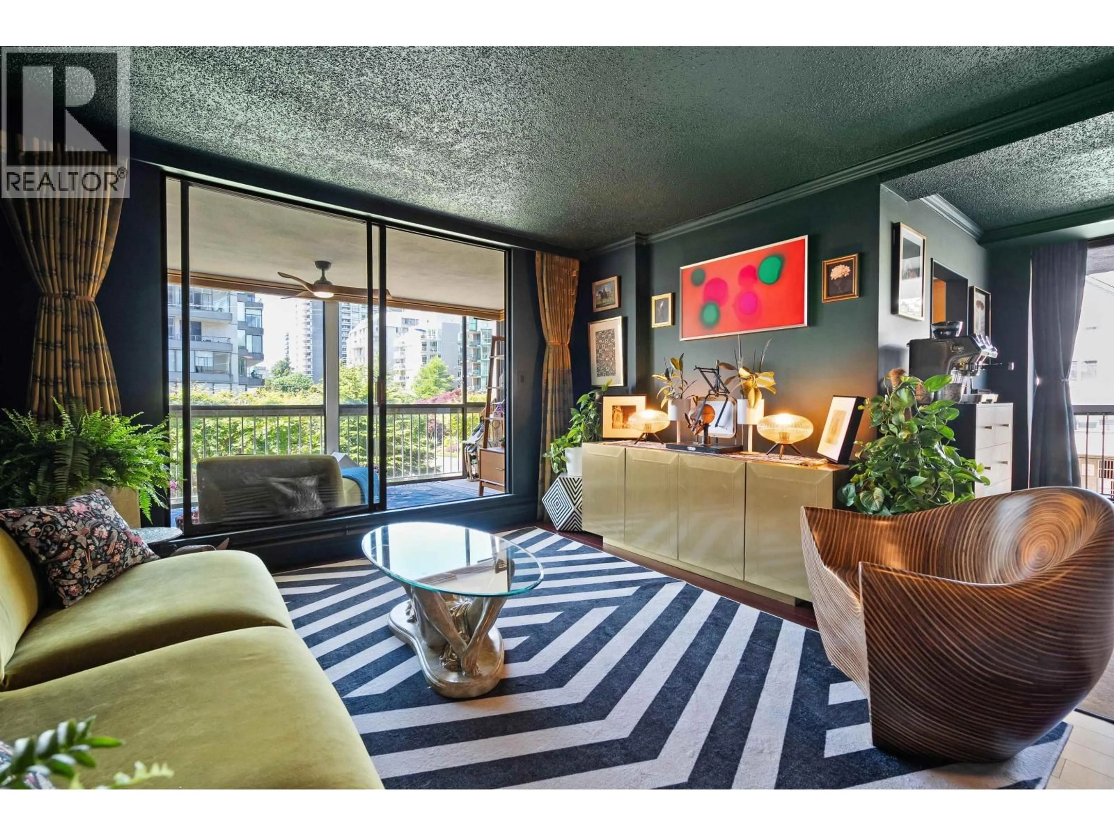 Living room with furniture, unknown for 1390 DUCHESS AVENUE, West Vancouver British Columbia V7T1H6