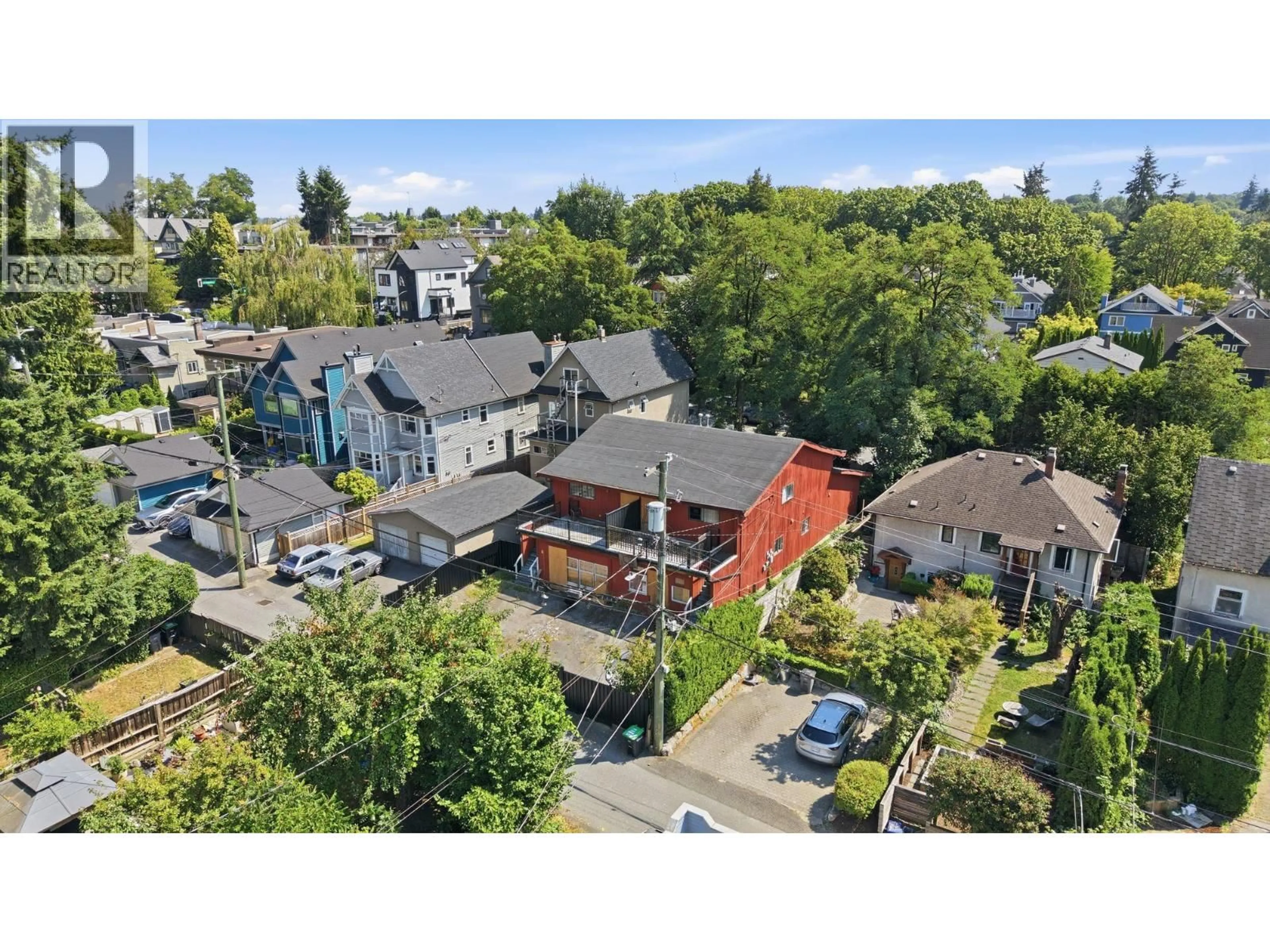 A pic from outside/outdoor area/front of a property/back of a property/a pic from drone, street for 53 12TH AVENUE, Vancouver British Columbia V5Y1T4