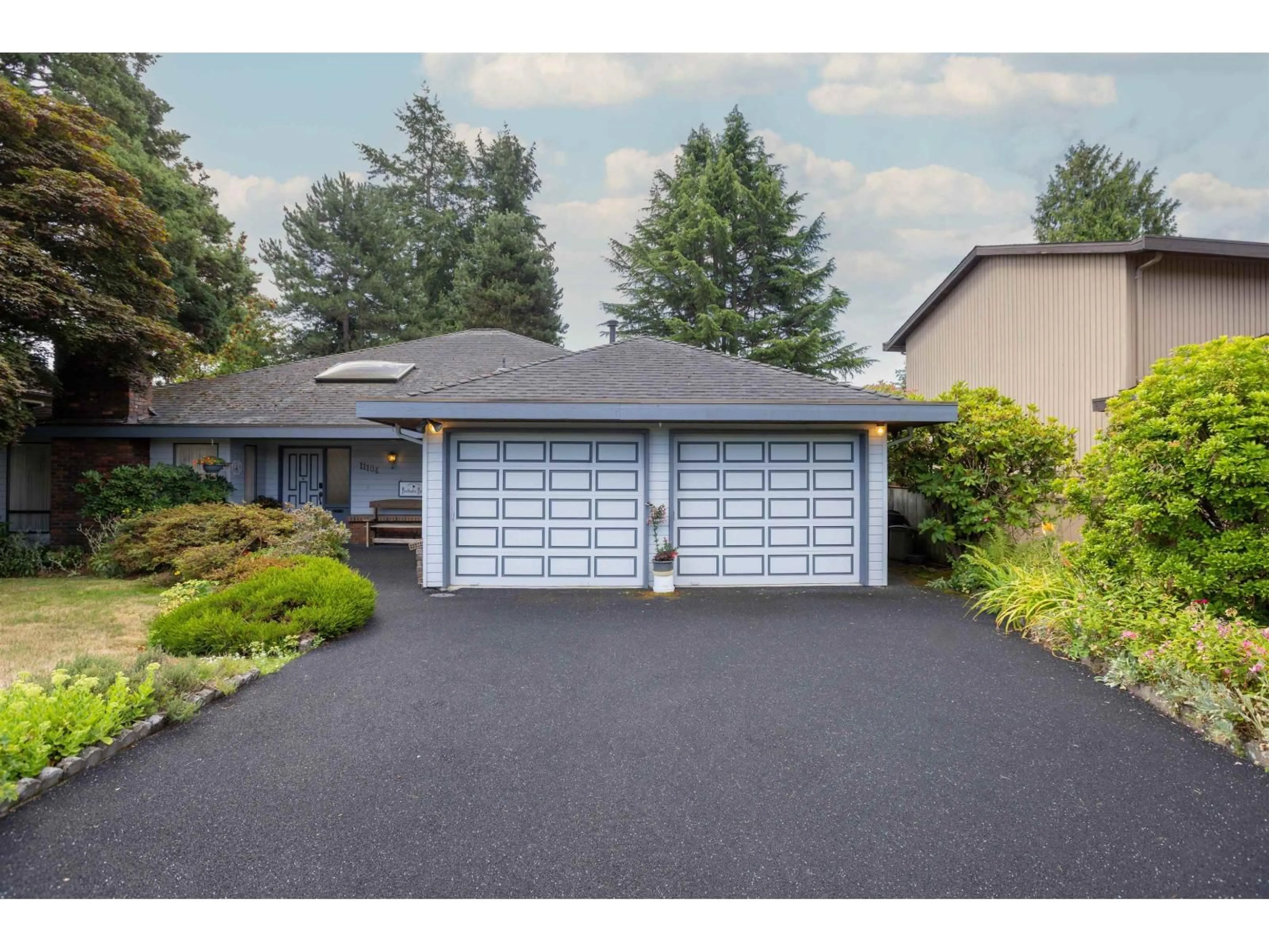 Home with vinyl exterior material, street for 11104 BRIDLINGTON DRIVE, Delta British Columbia V4C7W8