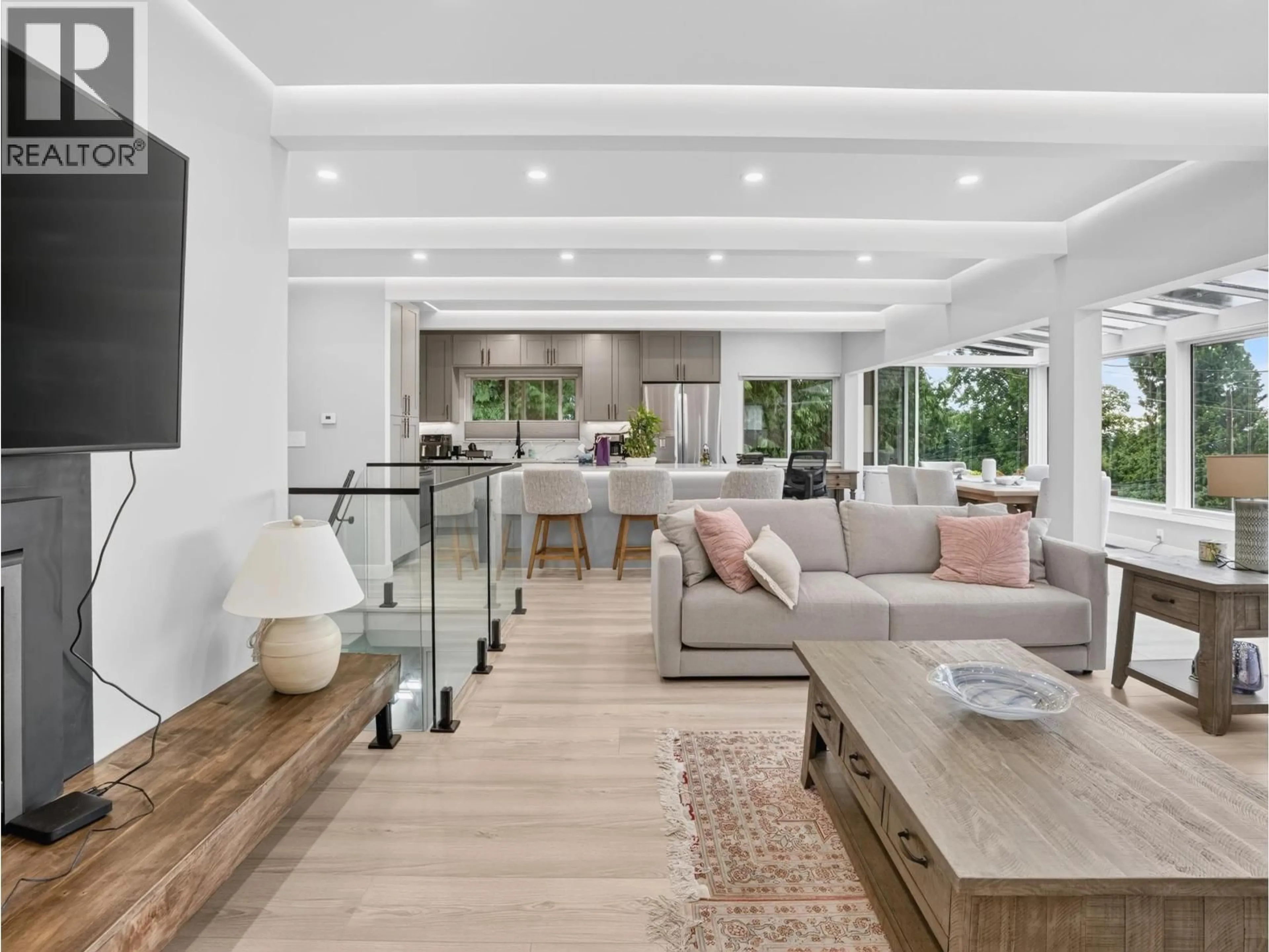 Open concept kitchen, unknown for 3570 LONSDALE AVENUE, North Vancouver British Columbia V7N3K4