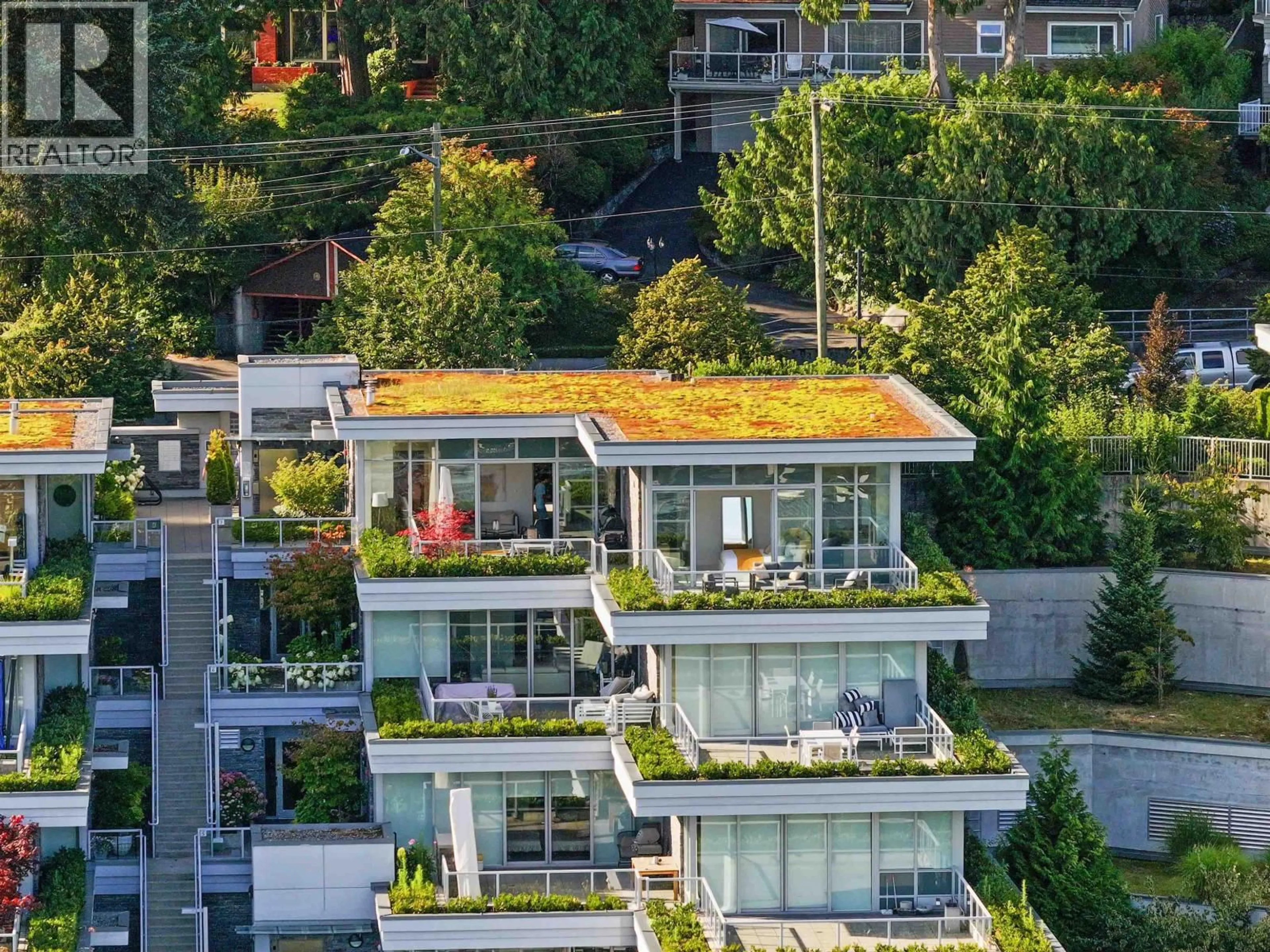 A pic from outside/outdoor area/front of a property/back of a property/a pic from drone, city buildings view from balcony for 702 - 876 KEITH ROAD, West Vancouver British Columbia V7T1M3