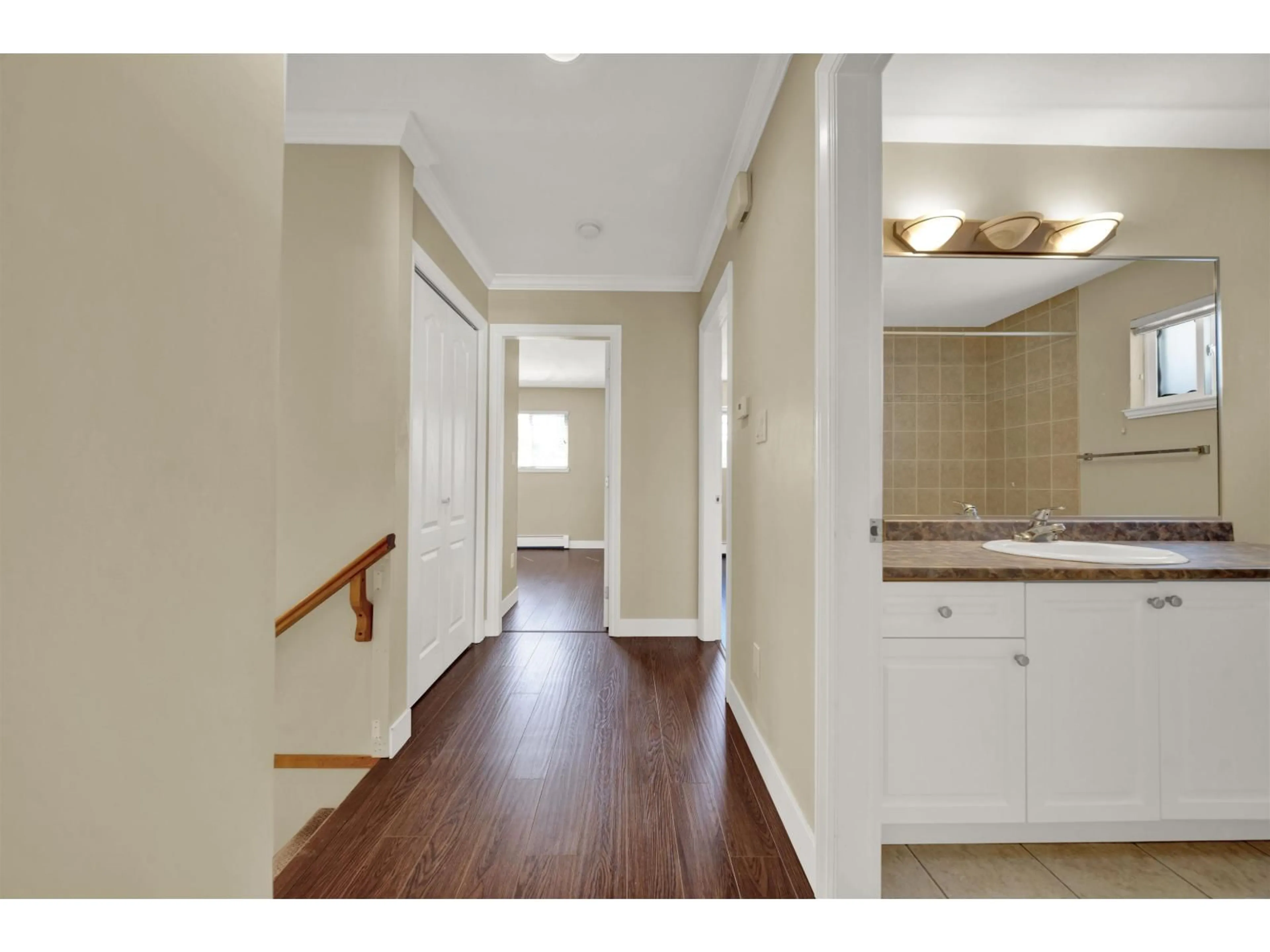 Indoor entryway for 16773 63 AVENUE, Surrey British Columbia V3S1X3