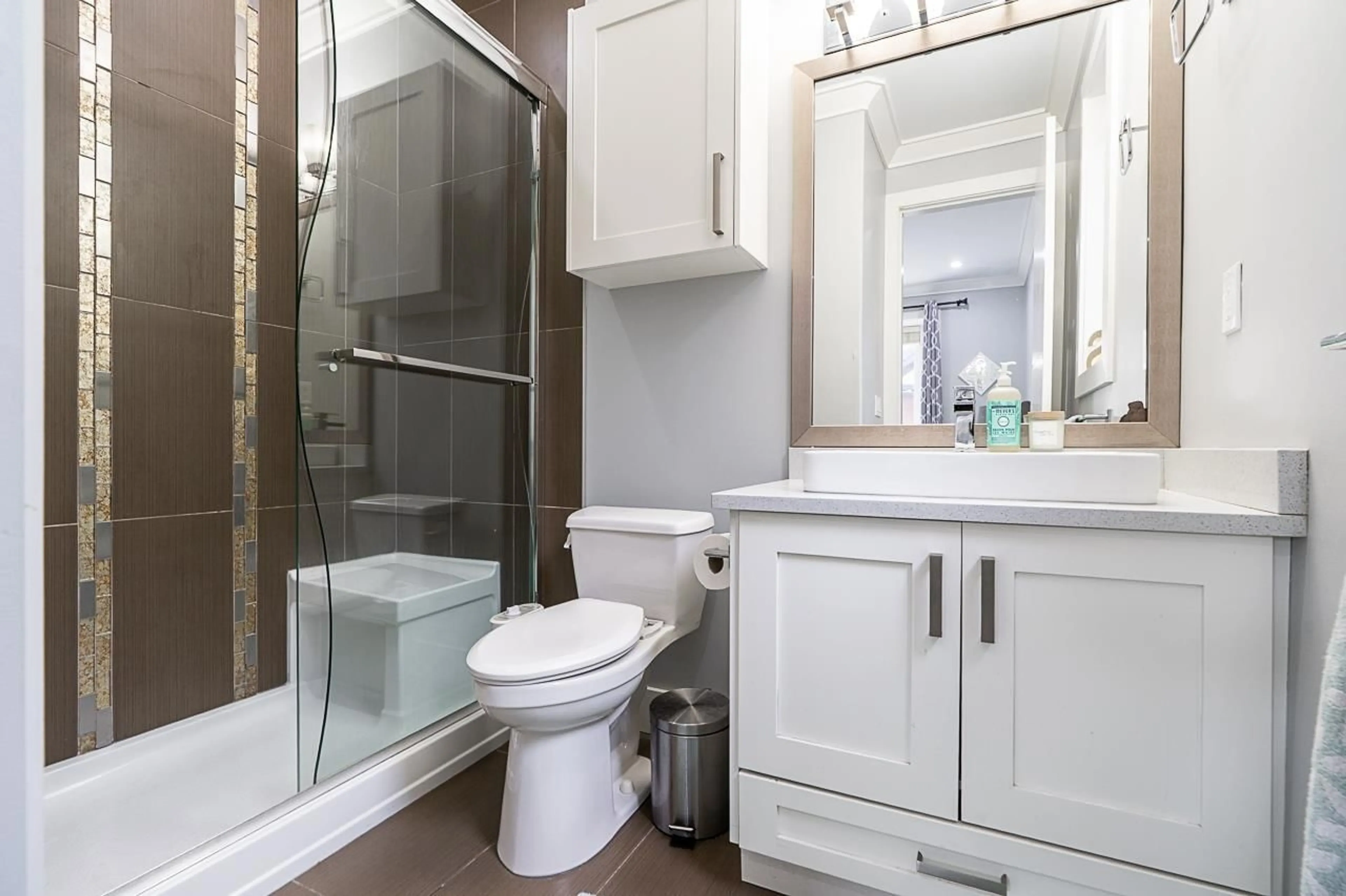 Standard bathroom, ceramic/tile floor for 8295 110 STREET, Delta British Columbia V4C4J2