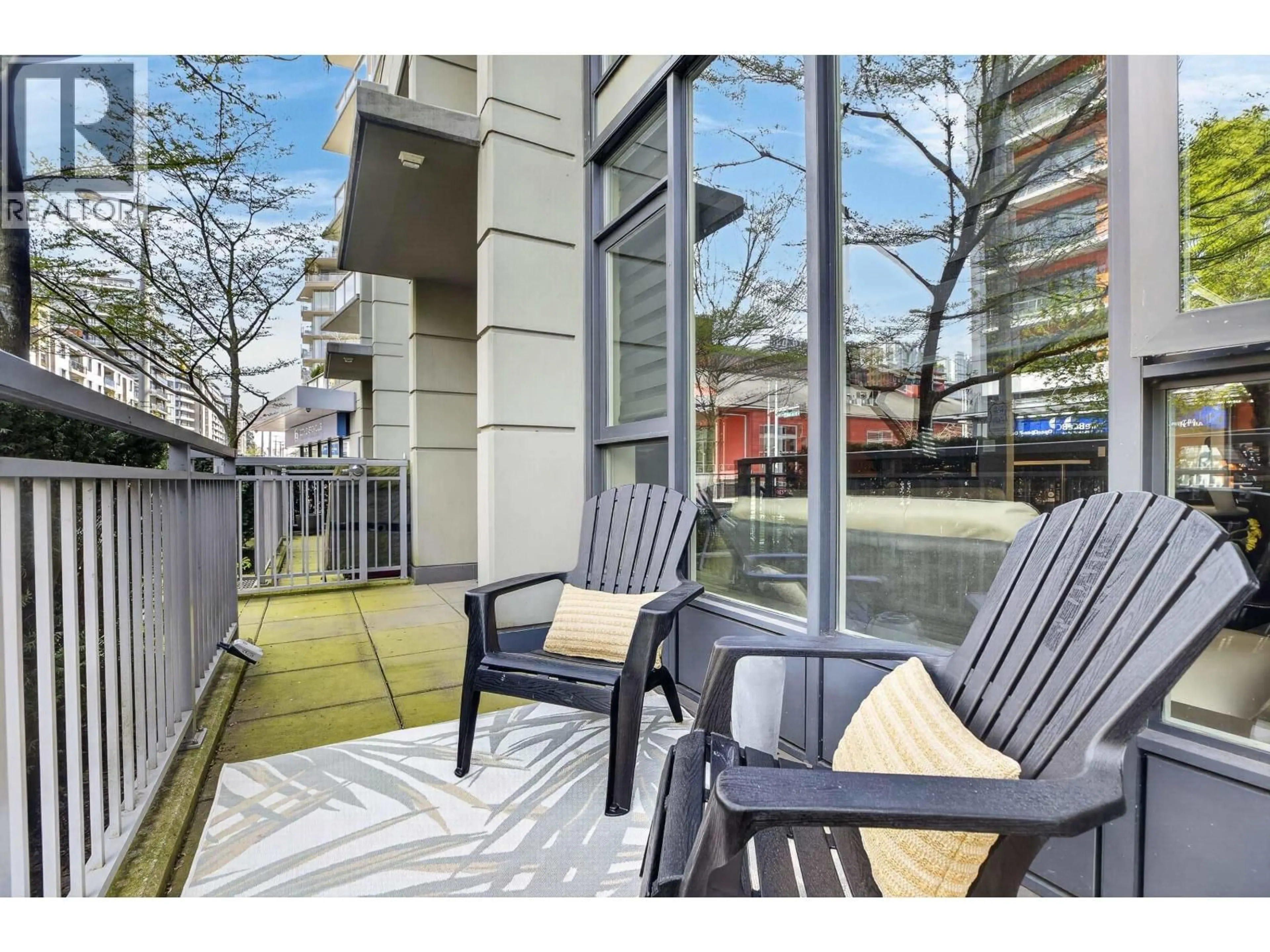 Patio, street for 112 1ST AVENUE, Vancouver British Columbia V5Y0H4