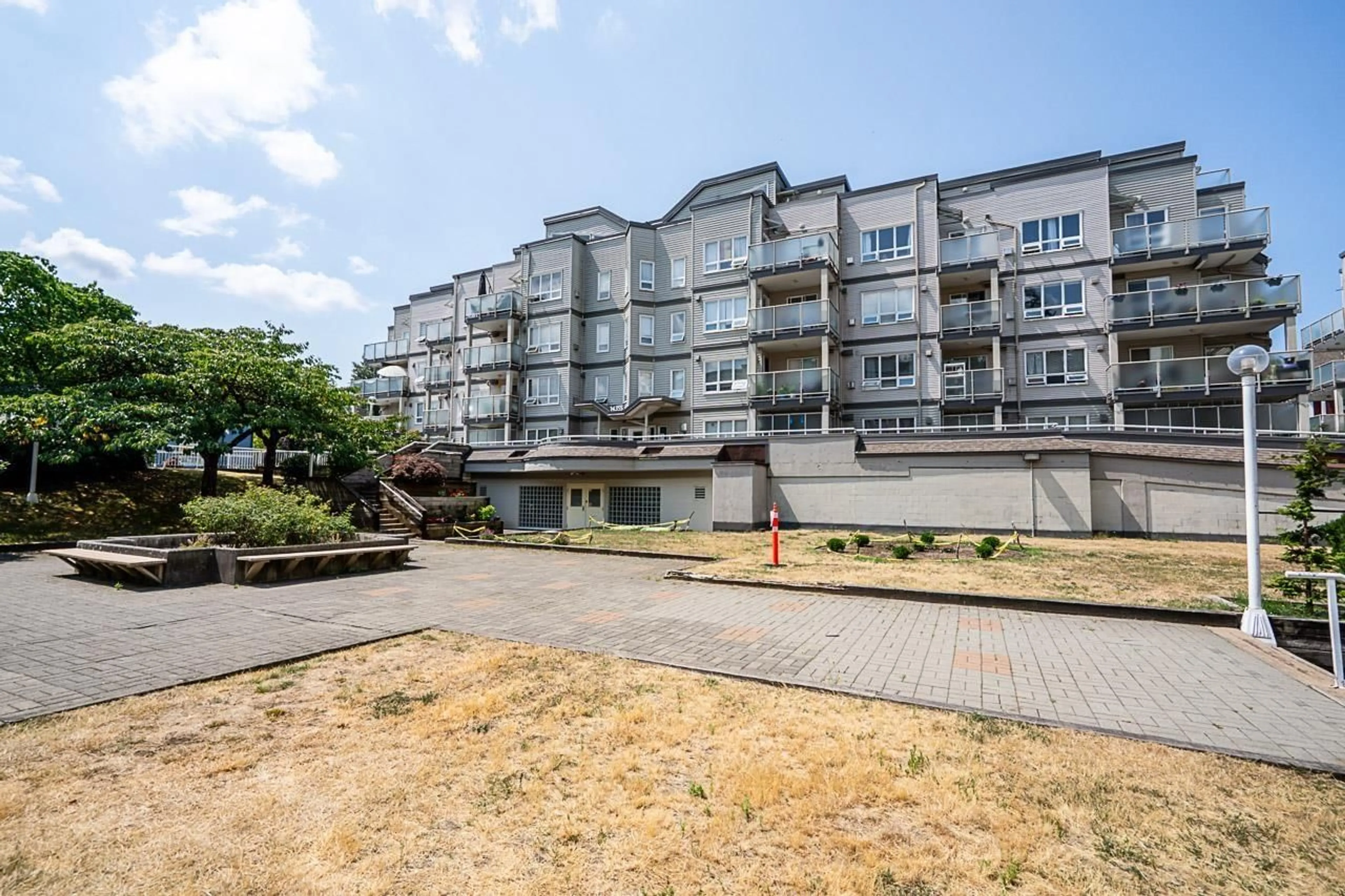 Unknown for 108 - 14355 103 AVENUE, Surrey British Columbia V3T5V5