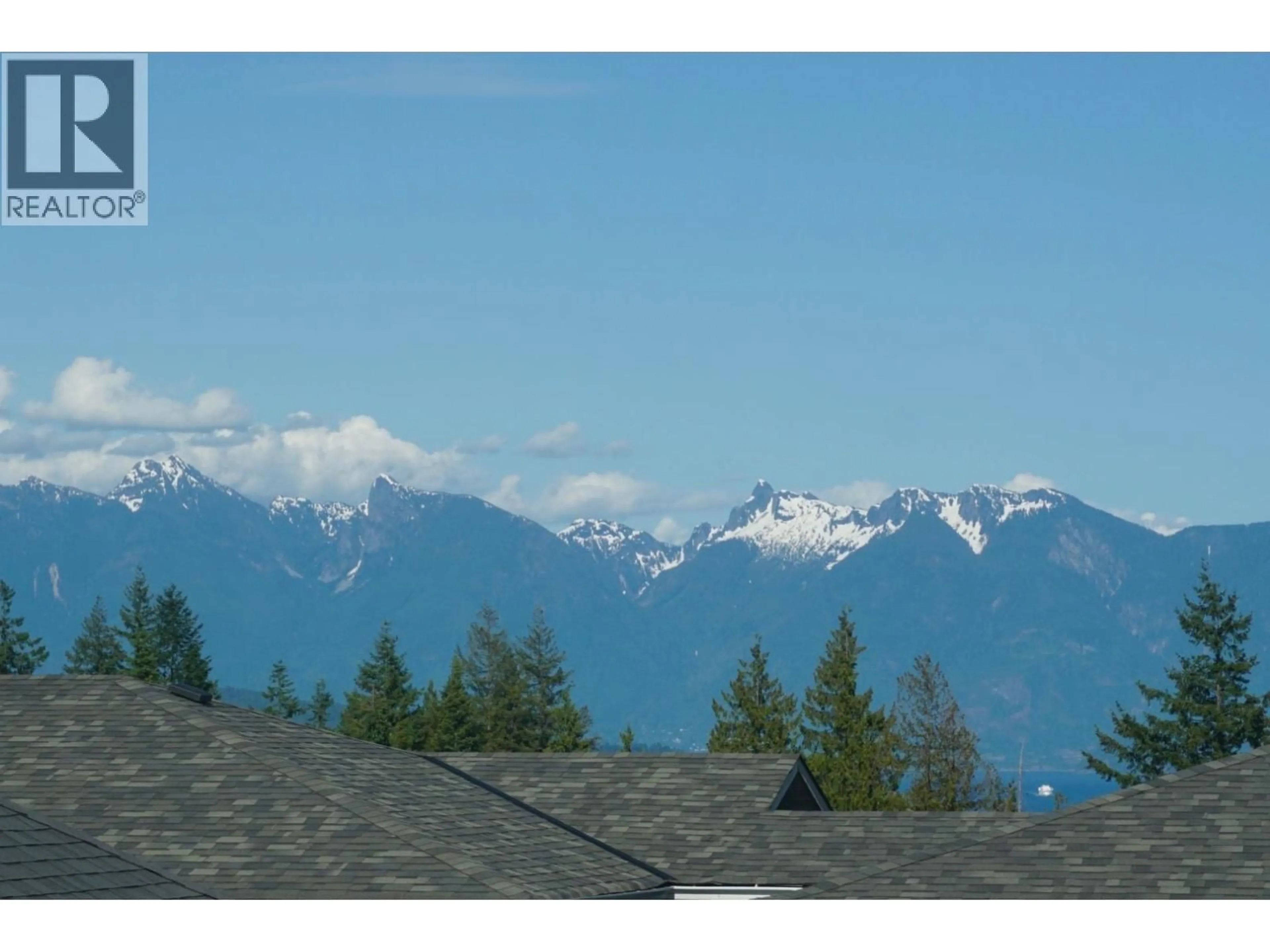 Unknown for 3 - 728 GIBSONS WAY, Gibsons British Columbia V0N1V9