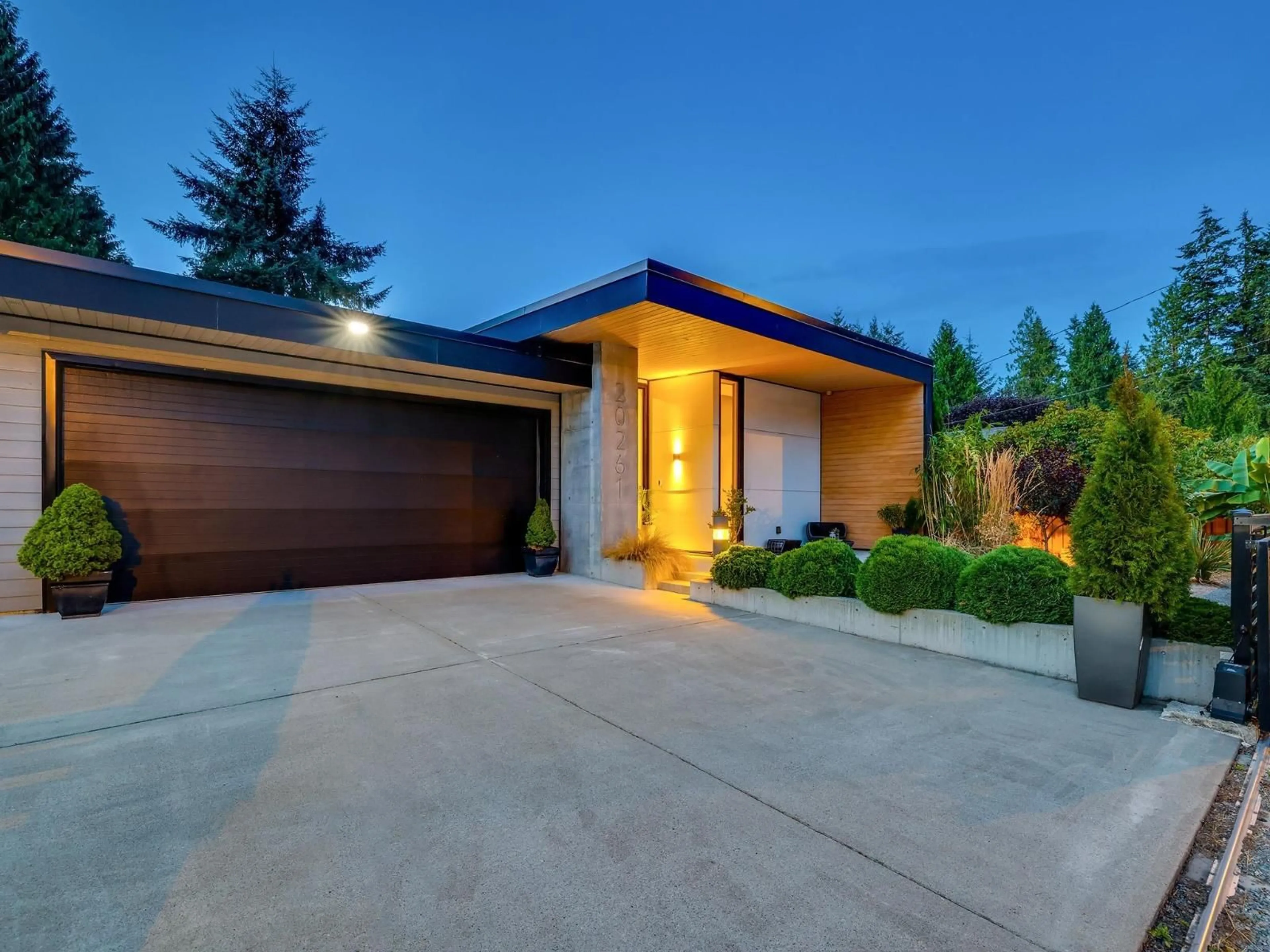Home with brick exterior material, street for 20261 41 AVENUE, Langley British Columbia V3A2Z3