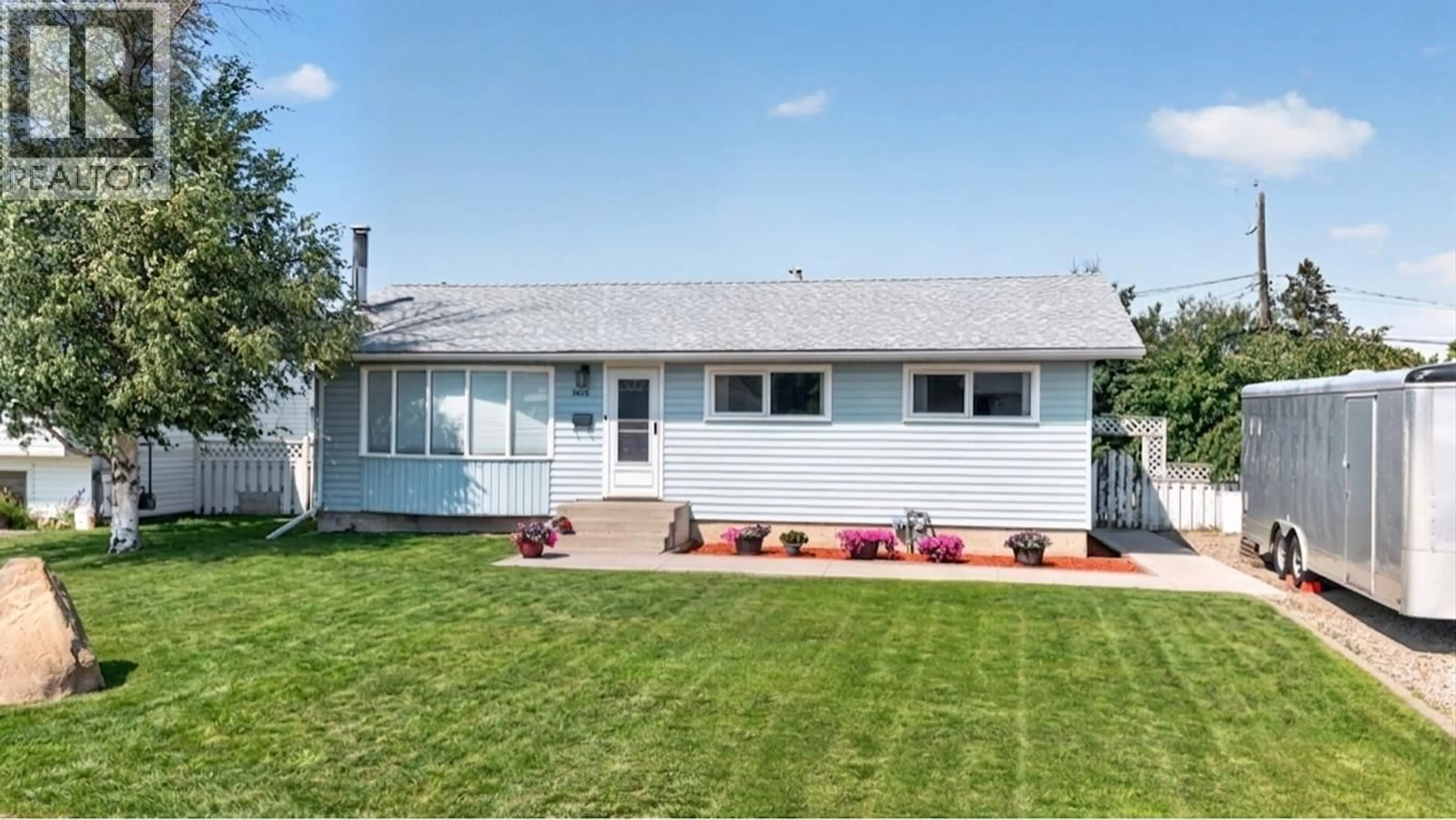 Home with vinyl exterior material, street for 9616 PEACE RIVER ROAD, Fort St. John British Columbia V1J2S5