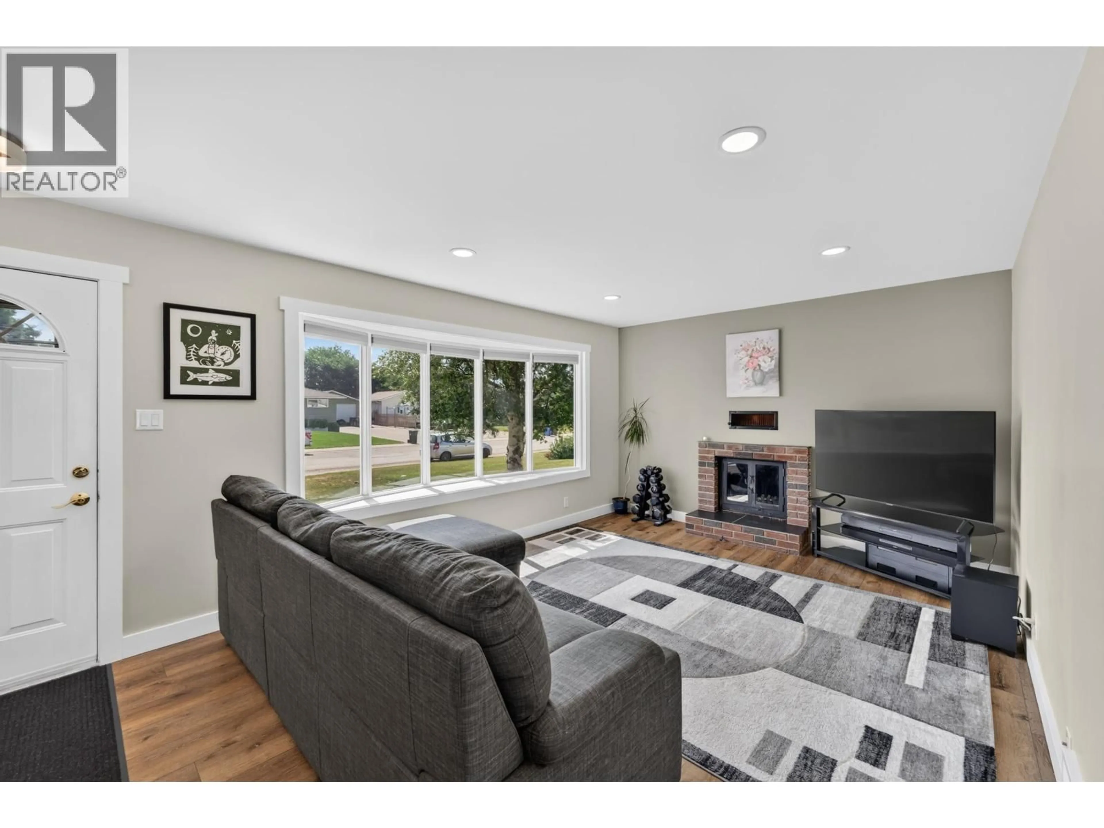 Living room with furniture, unknown for 9616 PEACE RIVER ROAD, Fort St. John British Columbia V1J2S5