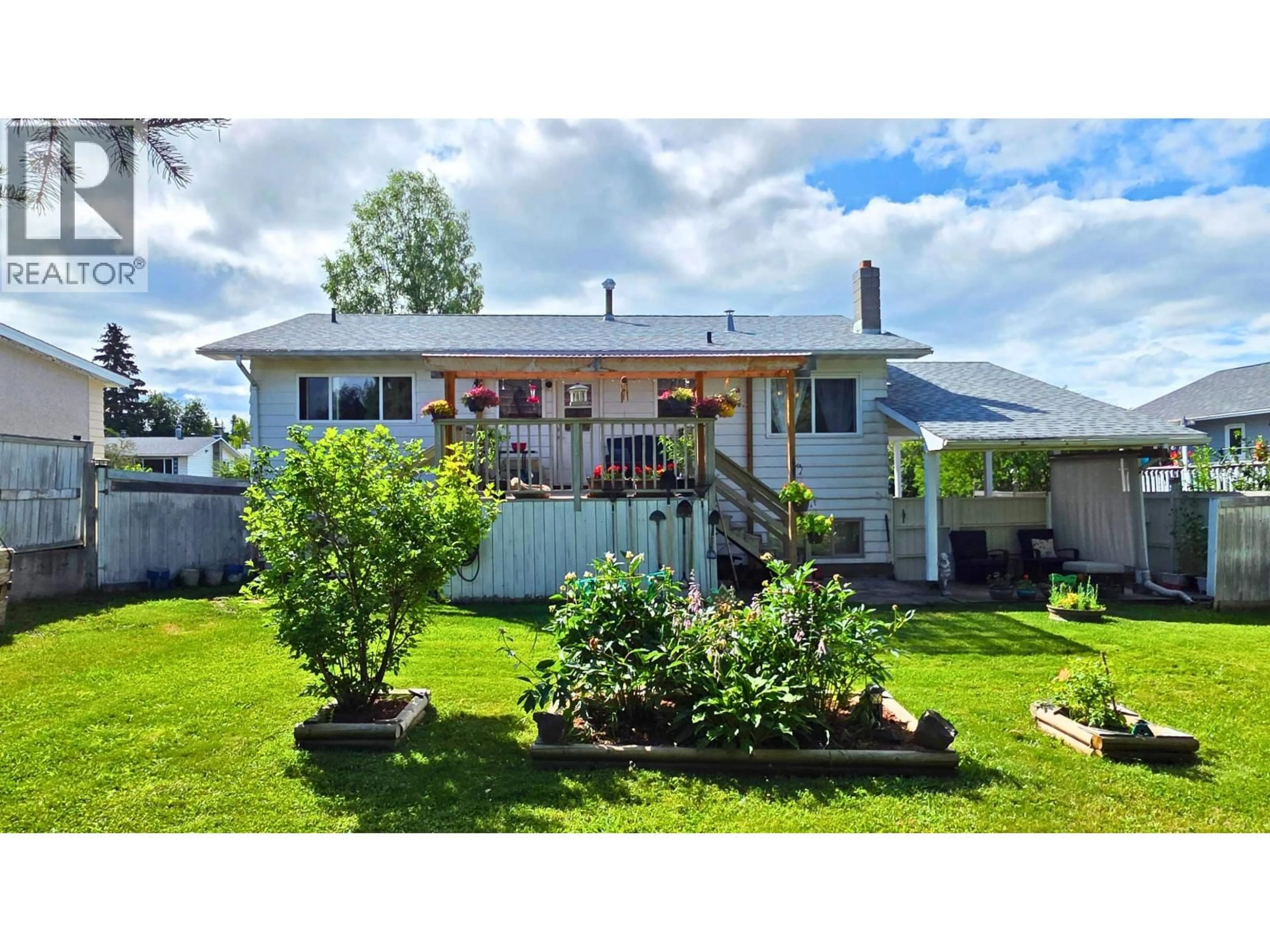A pic from outside/outdoor area/front of a property/back of a property/a pic from drone, unknown for 3275 GILLESPIE ROAD, Houston British Columbia V0J1Z0