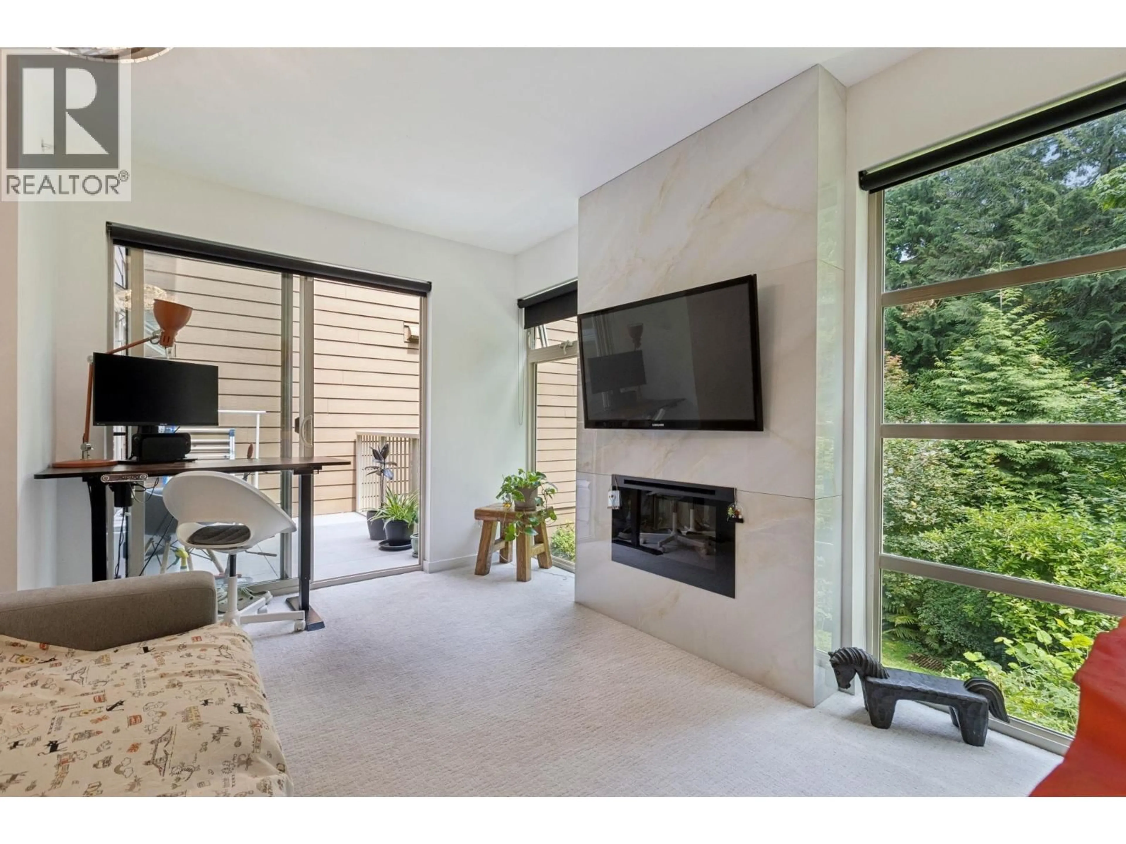 Unknown for 204 - 2832 CAPILANO ROAD, North Vancouver British Columbia V7R4H5