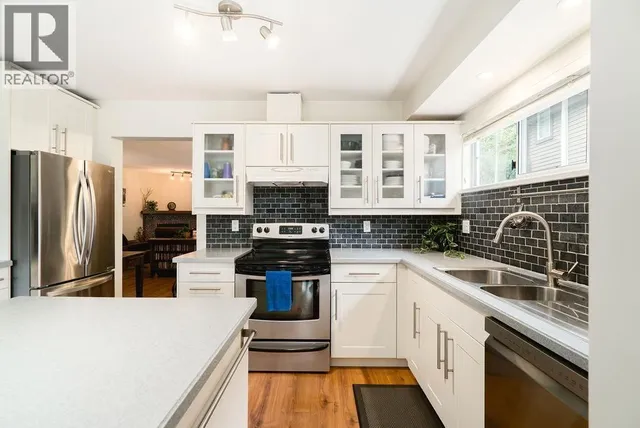 22 - 795 NOONS CREEK DRIVE, Port Moody 5