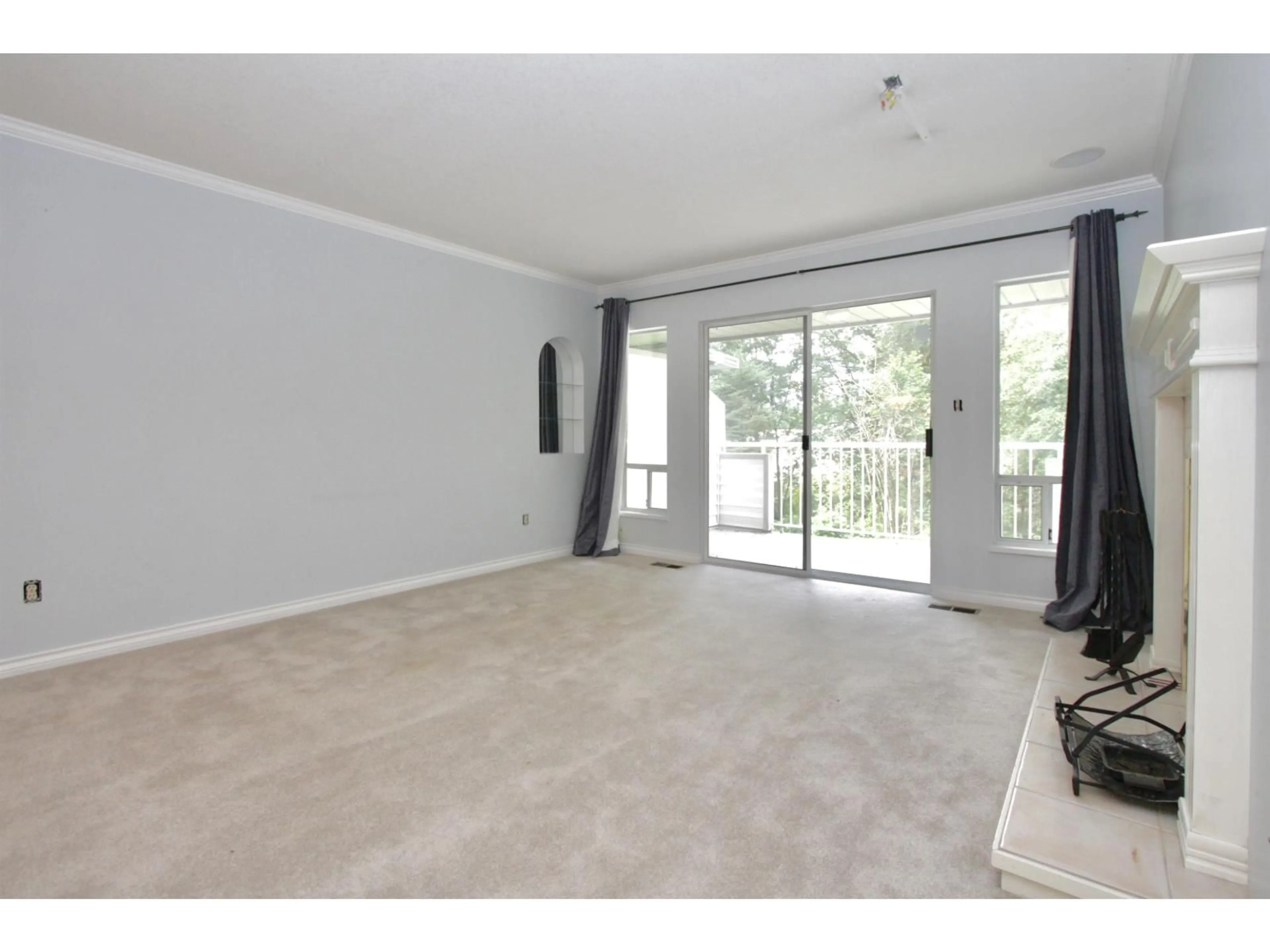A pic of a room for 32 - 3055 TRAFALGAR STREET, Abbotsford British Columbia V2S7X8