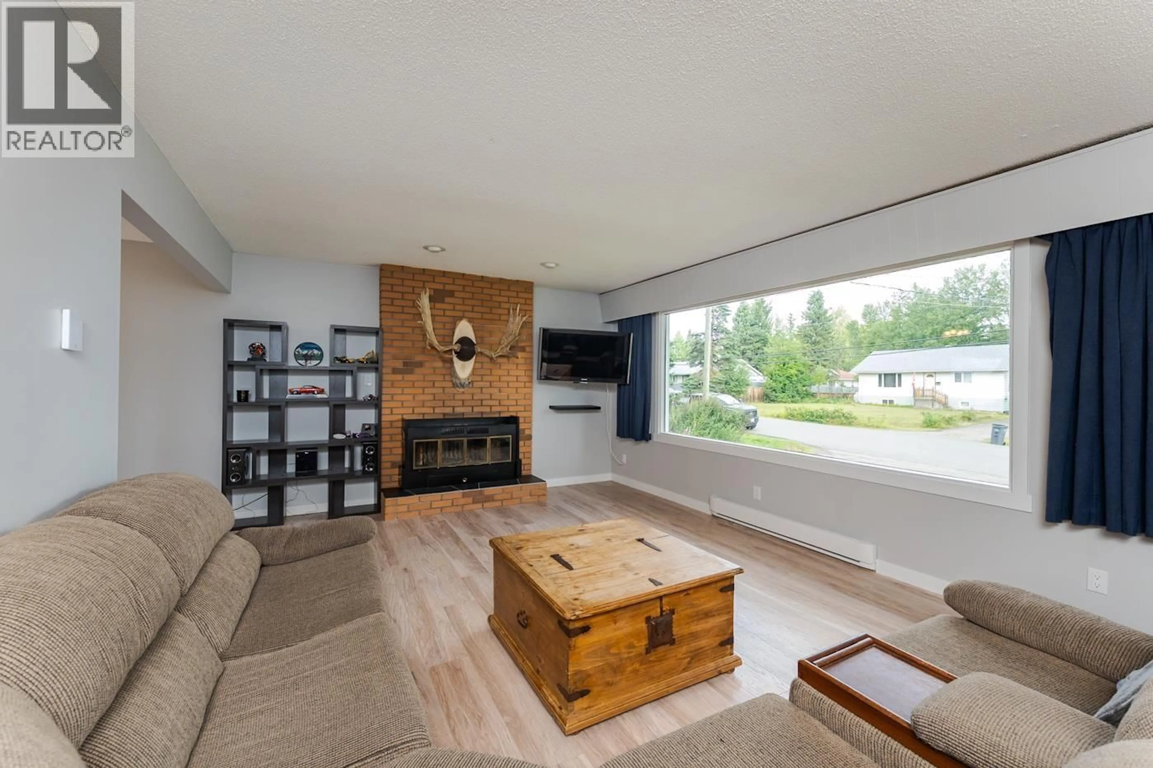 Living room with furniture, unknown for 4183 WEISBROD ROAD, Prince George British Columbia V2K2S4
