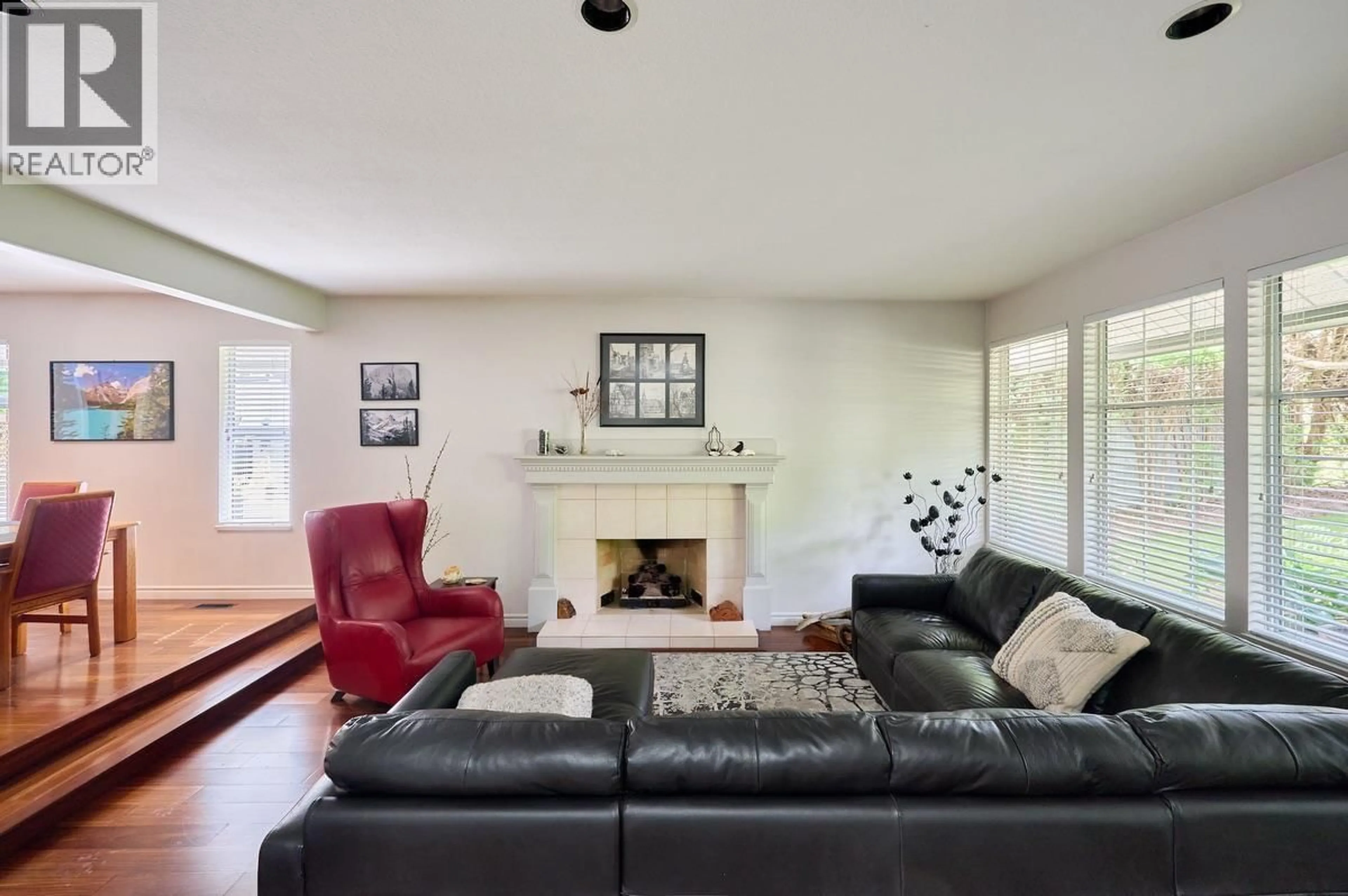Living room with furniture, unknown for 23635 108 LOOP, Maple Ridge British Columbia V2W1B2