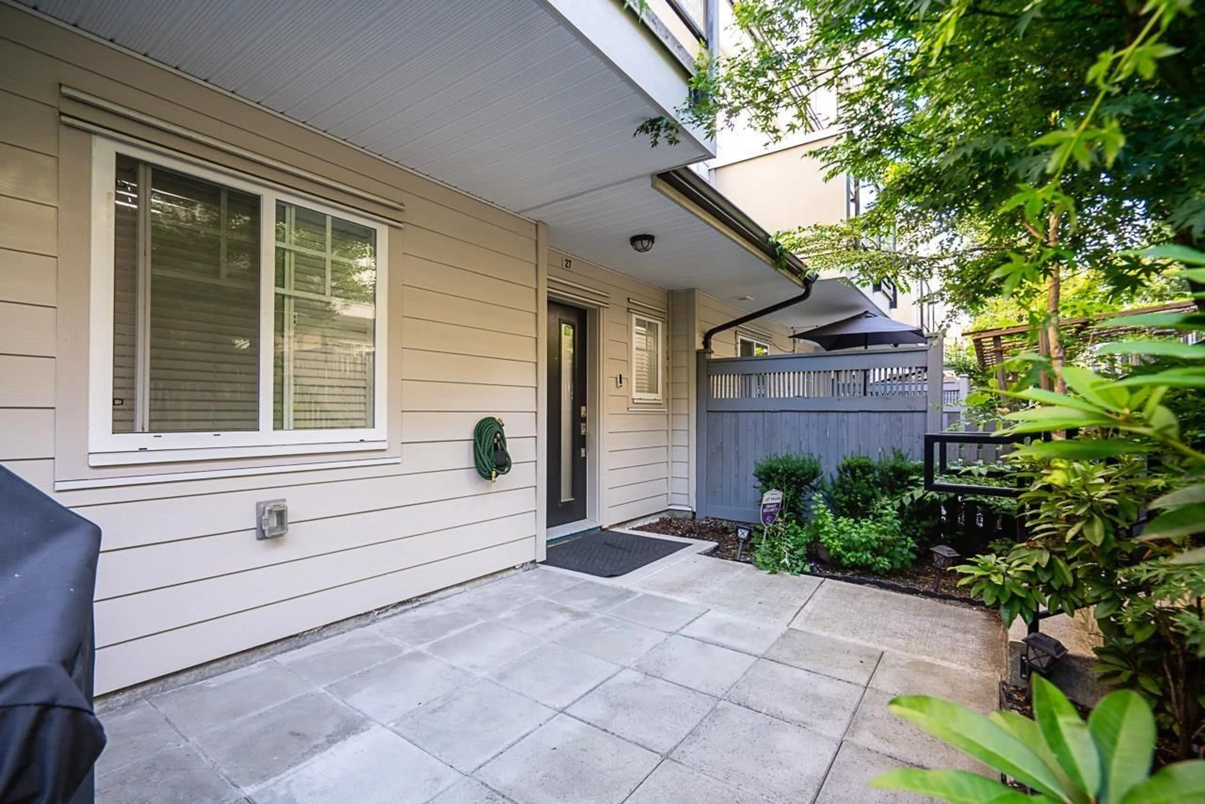 Patio, street for 27 - 13898 64 AVENUE, Surrey British Columbia V3W1L6