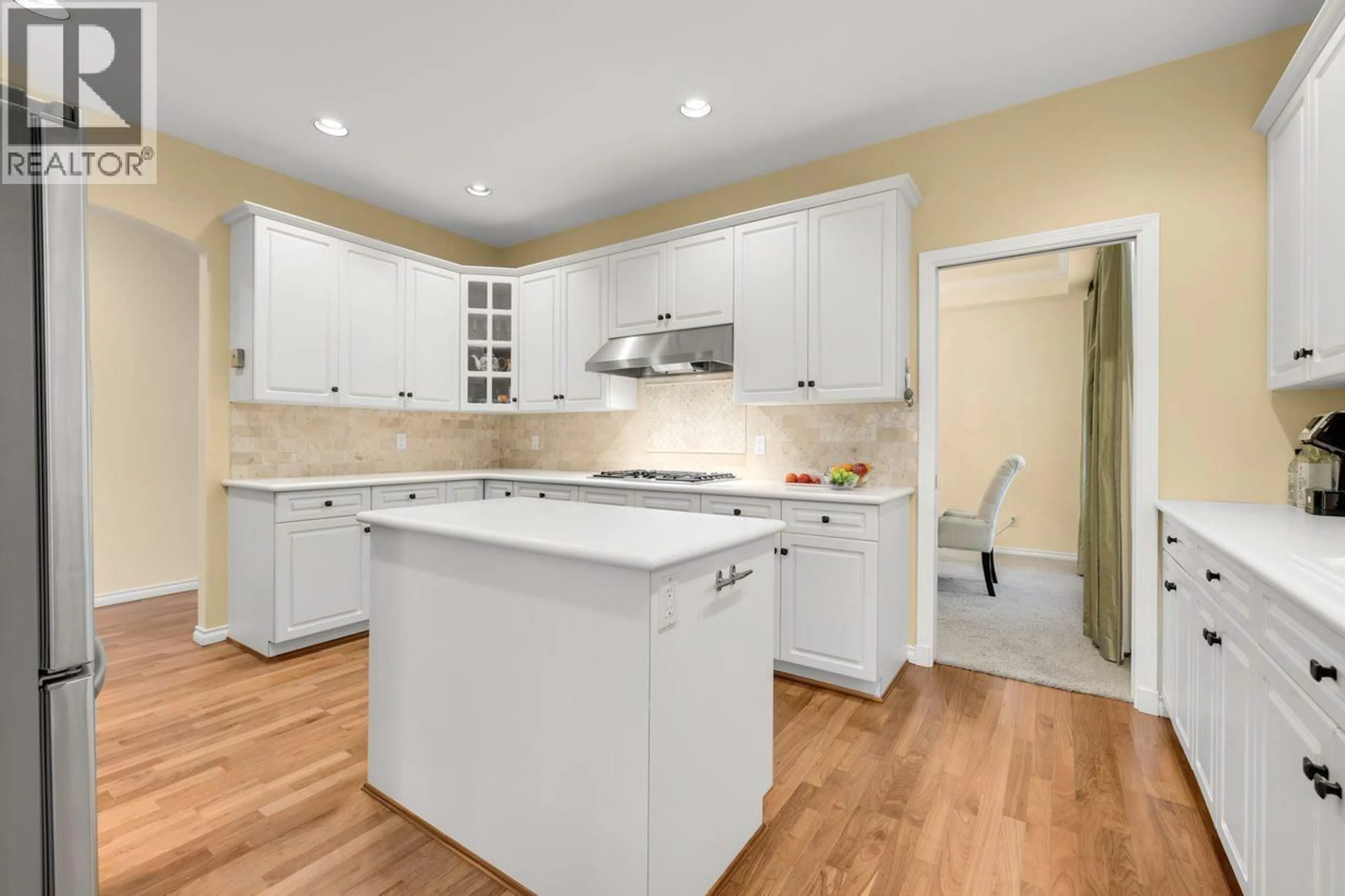 Open concept kitchen, unknown for 206 - 6505 3 AVENUE, Delta British Columbia V4L2N1