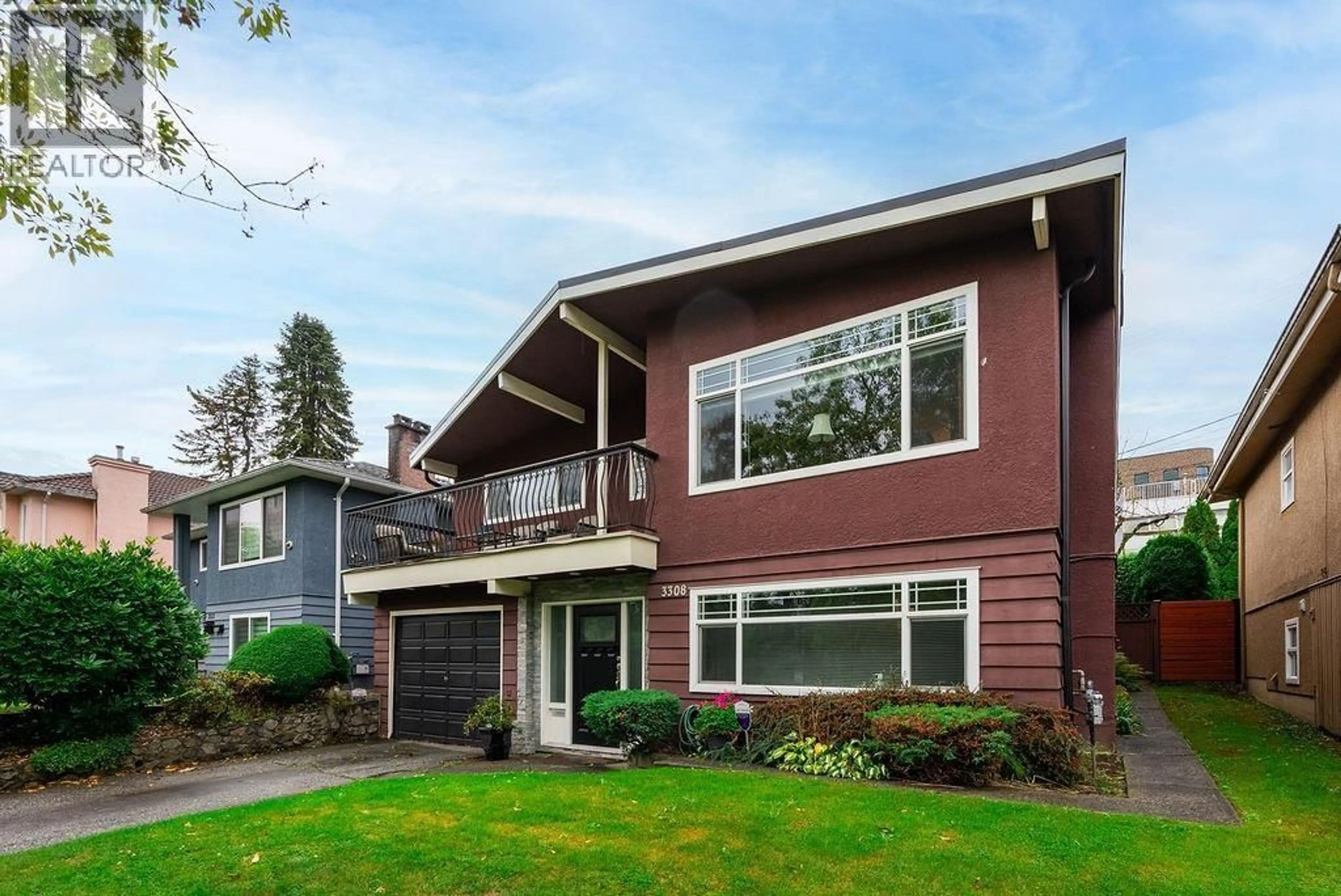 Home with vinyl exterior material, street for 3308 CHURCH STREET, Vancouver British Columbia V5R4W6