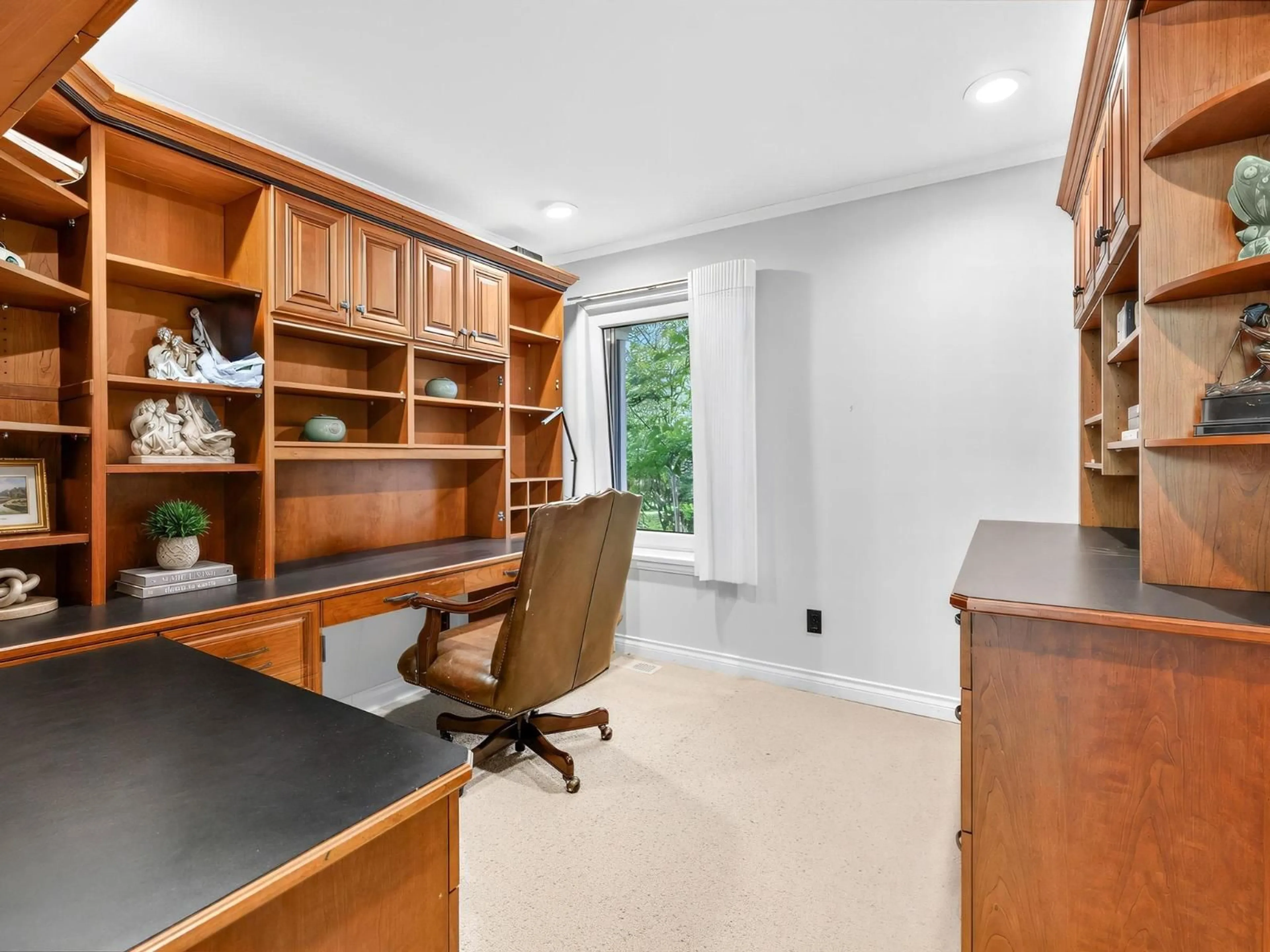 A pic of a room for 13315 25 AVENUE, Surrey British Columbia V4P1Y6