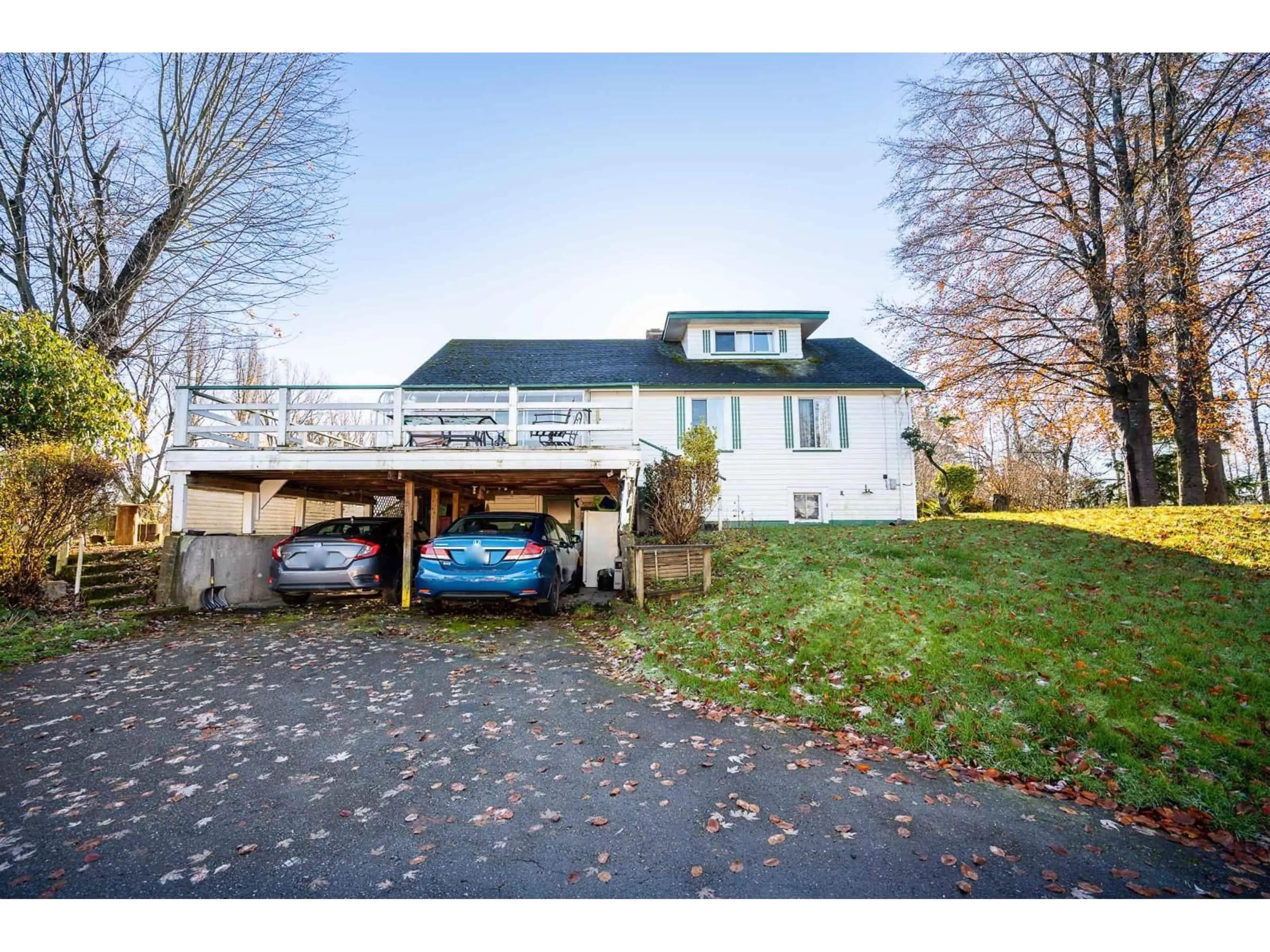 A pic from outside/outdoor area/front of a property/back of a property/a pic from drone, unknown for 6290 272 STREET, Langley British Columbia V4W1S6