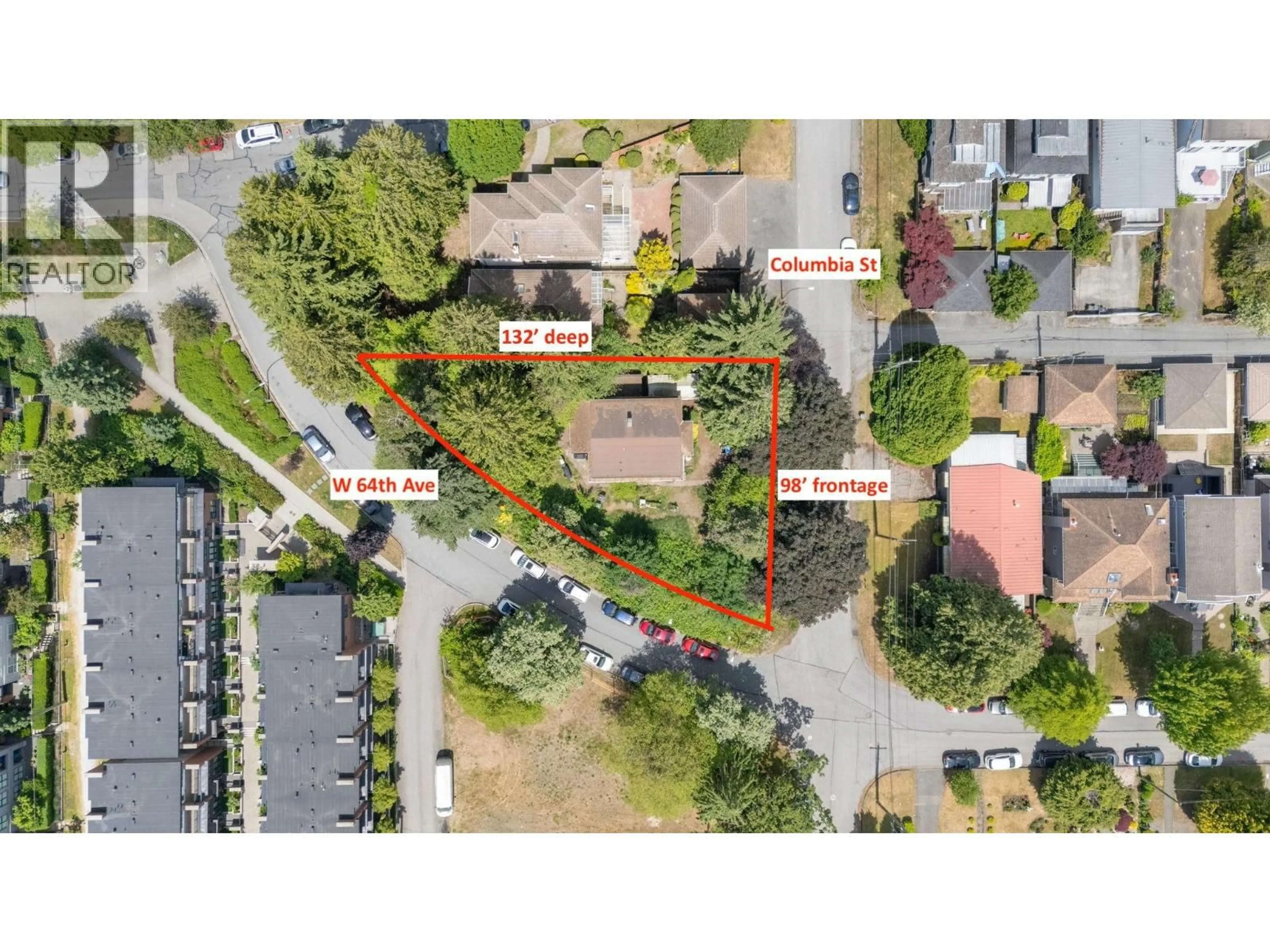 A pic from outside/outdoor area/front of a property/back of a property/a pic from drone, street for 7957 COLUMBIA STREET, Vancouver British Columbia V5X2Z3