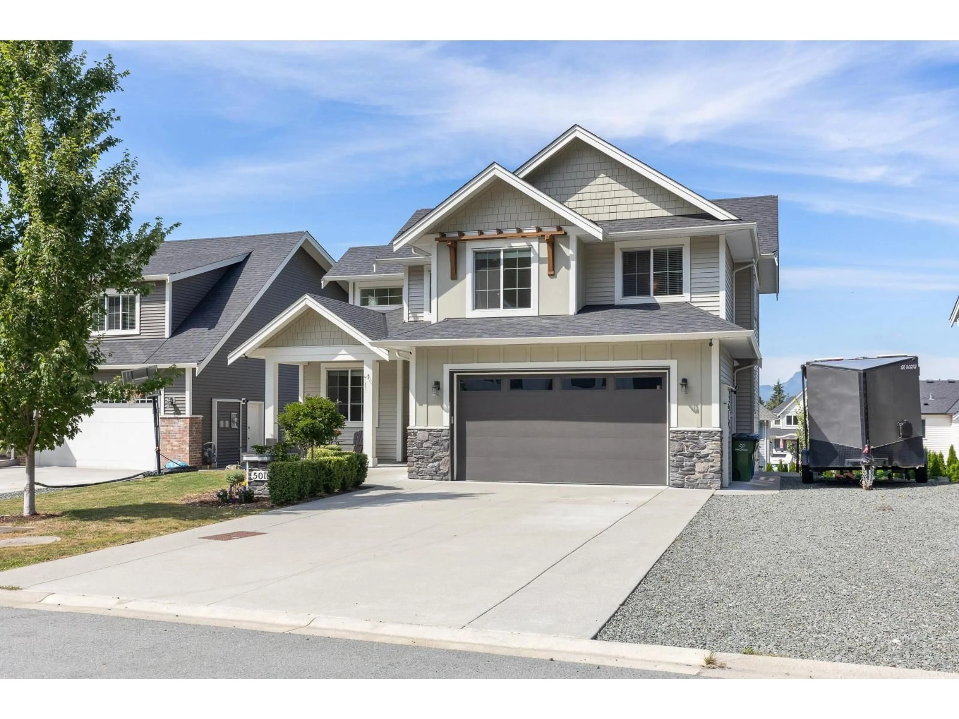 Home with vinyl exterior material, street for 50197 KENSINGTON DRIVE, Chilliwack British Columbia V4Z1J5