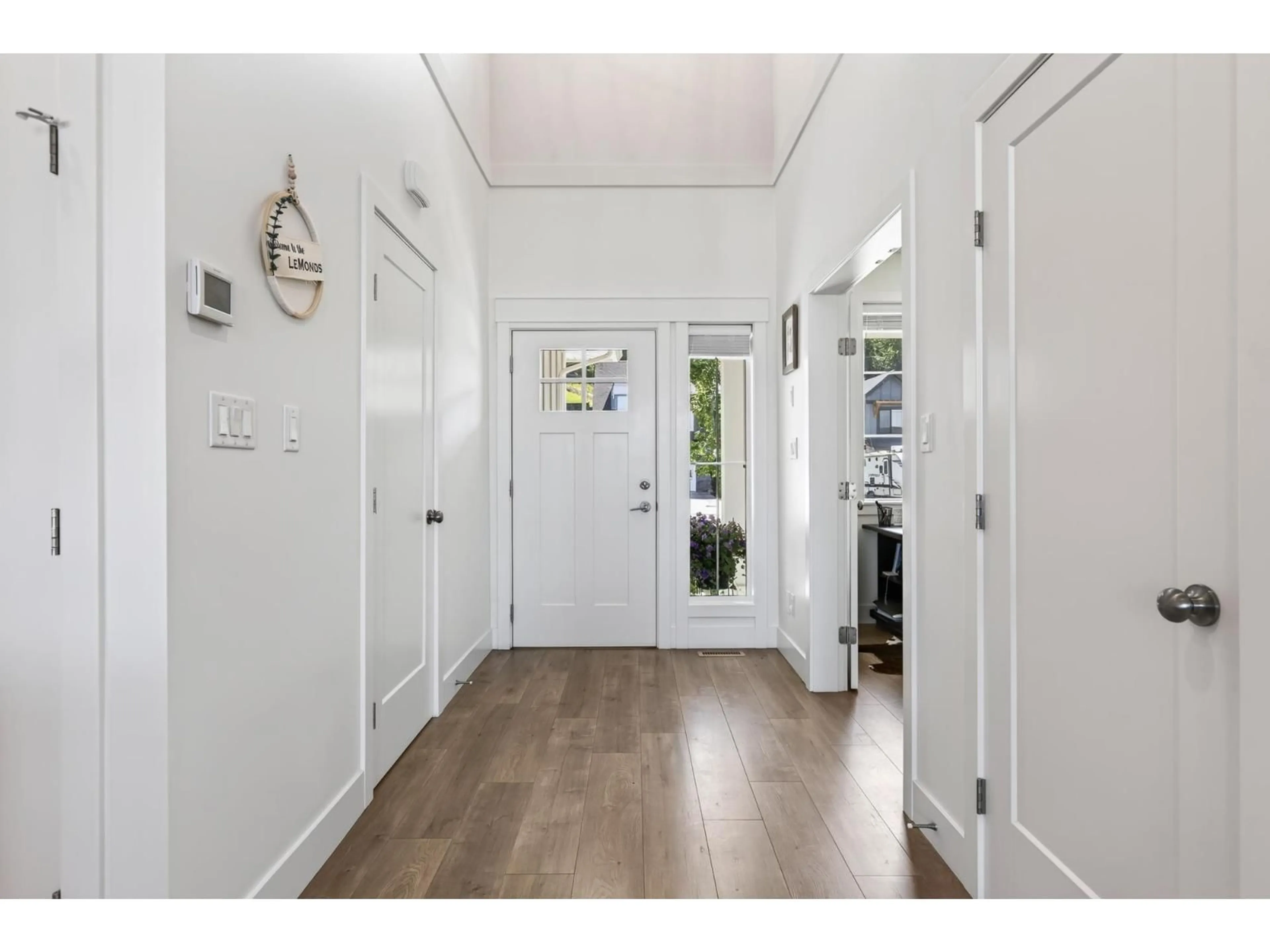 Indoor entryway for 50197 KENSINGTON DRIVE, Chilliwack British Columbia V4Z1J5