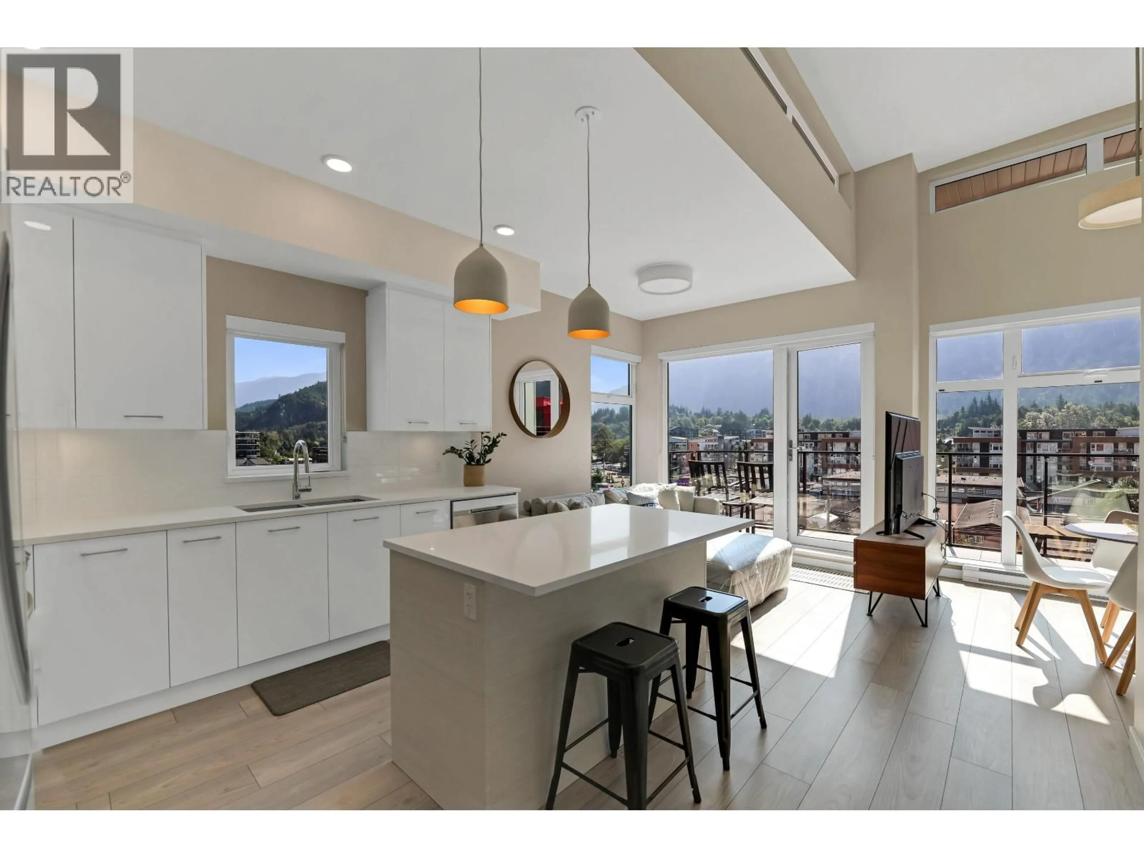 Open concept kitchen, unknown for 616 - 38033 SECOND AVENUE, Squamish British Columbia V8B0C4