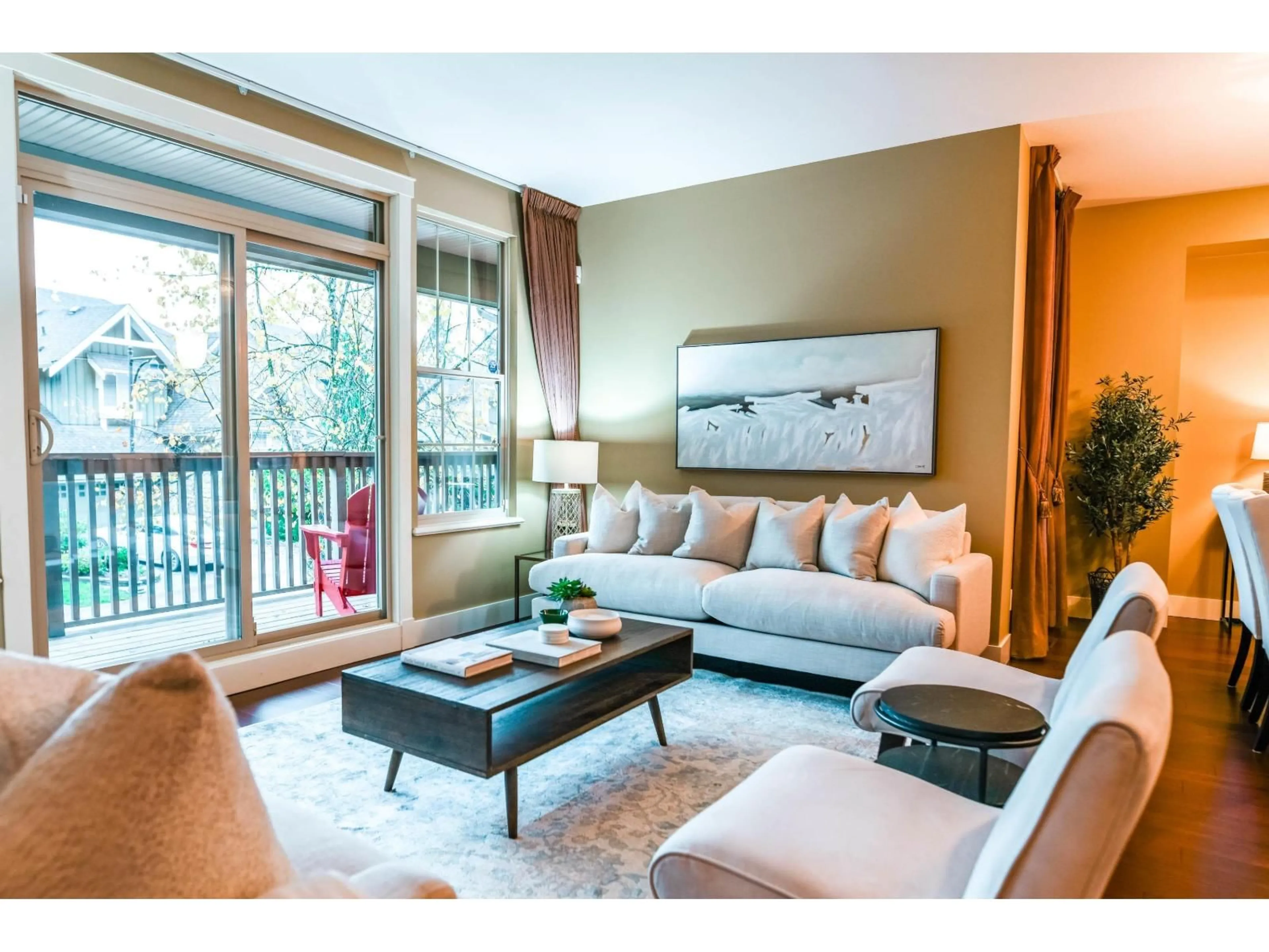 Living room with furniture, wood/laminate floor for 14208 36A AVENUE, Surrey British Columbia V4P0C2