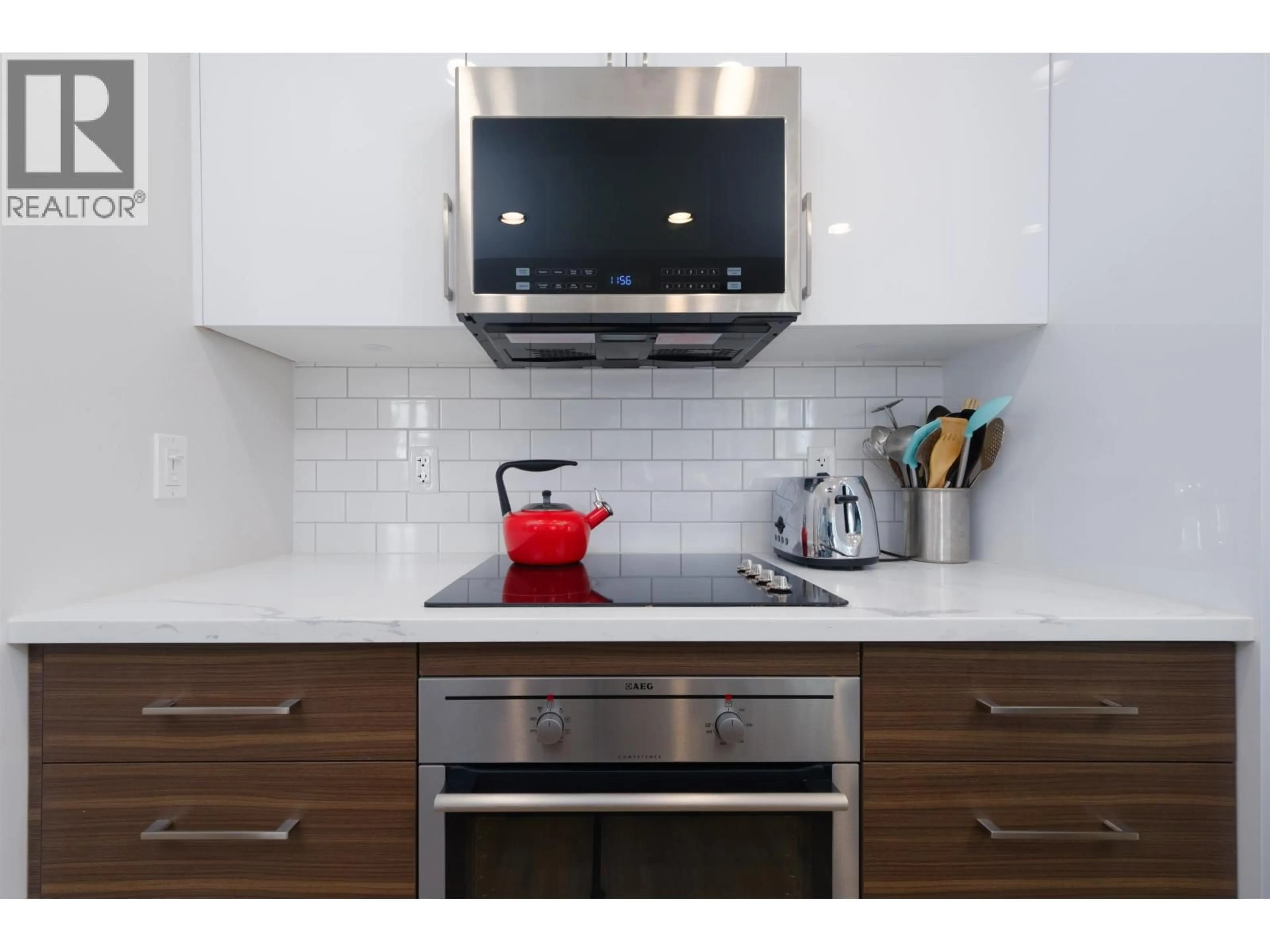 Standard kitchen, unknown for 501 - 161 GEORGIA STREET, Vancouver British Columbia V6B0K9