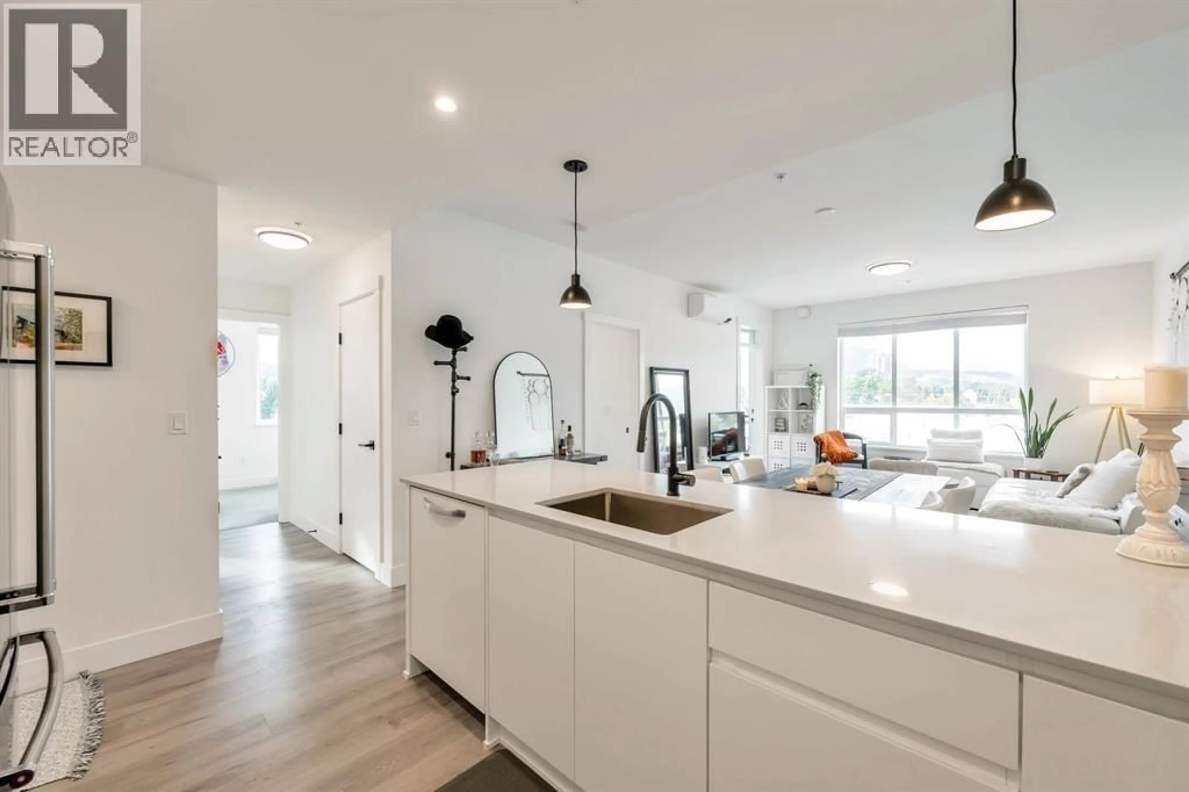 Open concept kitchen, unknown for 2506 - 2180 KELLY AVENUE, Port Coquitlam British Columbia V3C0S5