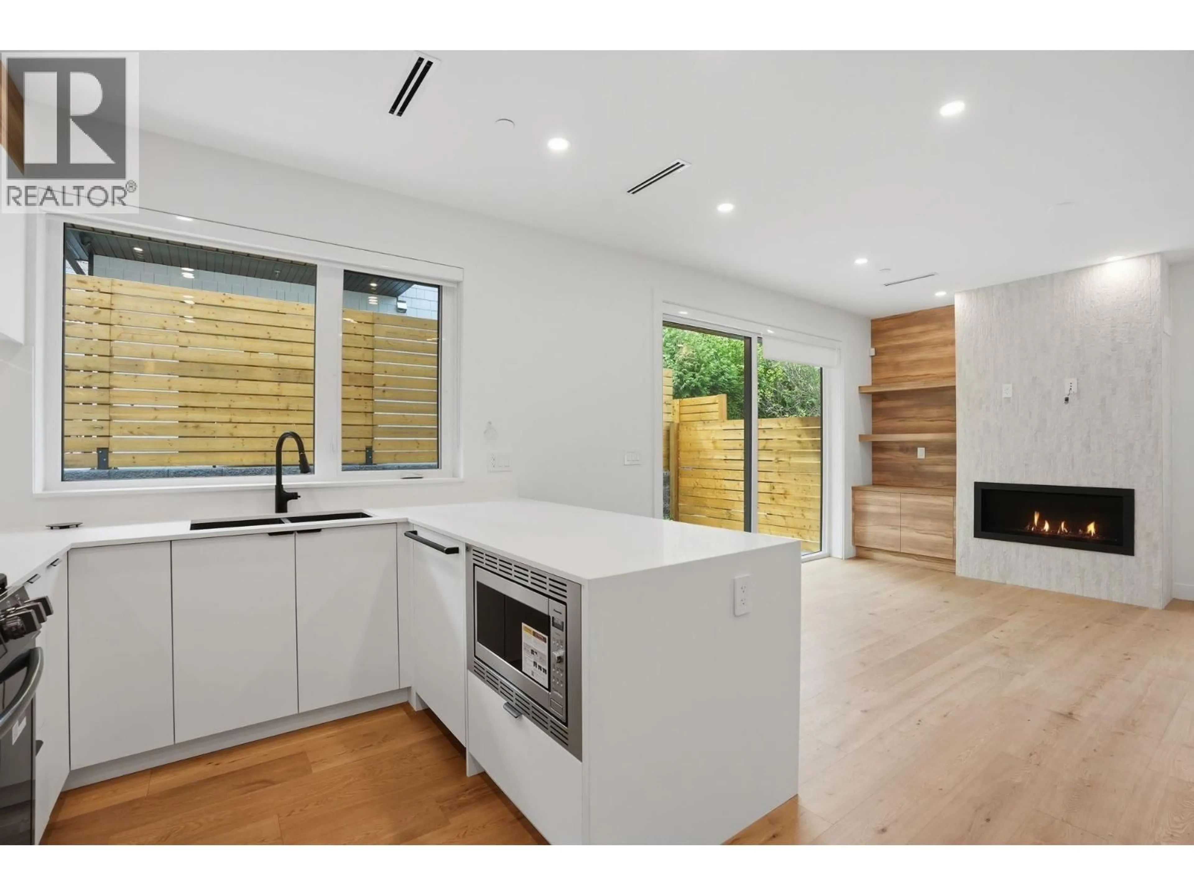 Open concept kitchen, unknown for 2 - 2438 20TH AVENUE, Vancouver British Columbia V5M2T6