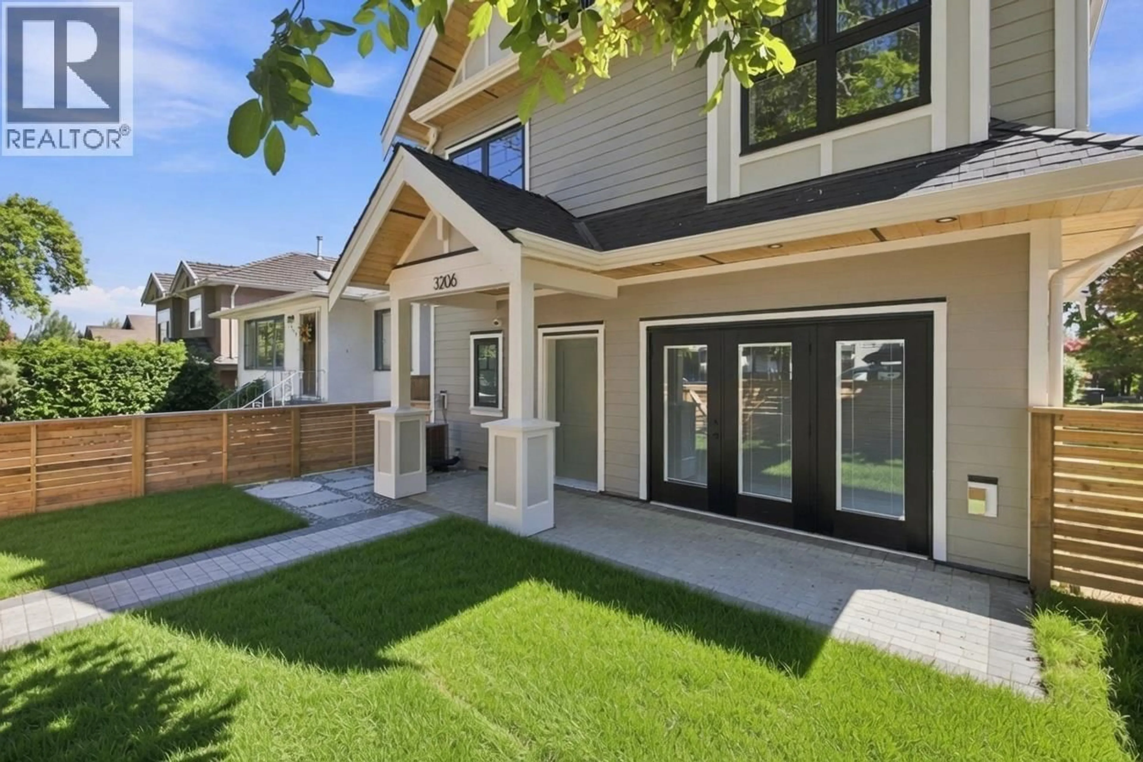 Patio, street for 3206 GEORGIA STREET, Vancouver British Columbia V5K2L3