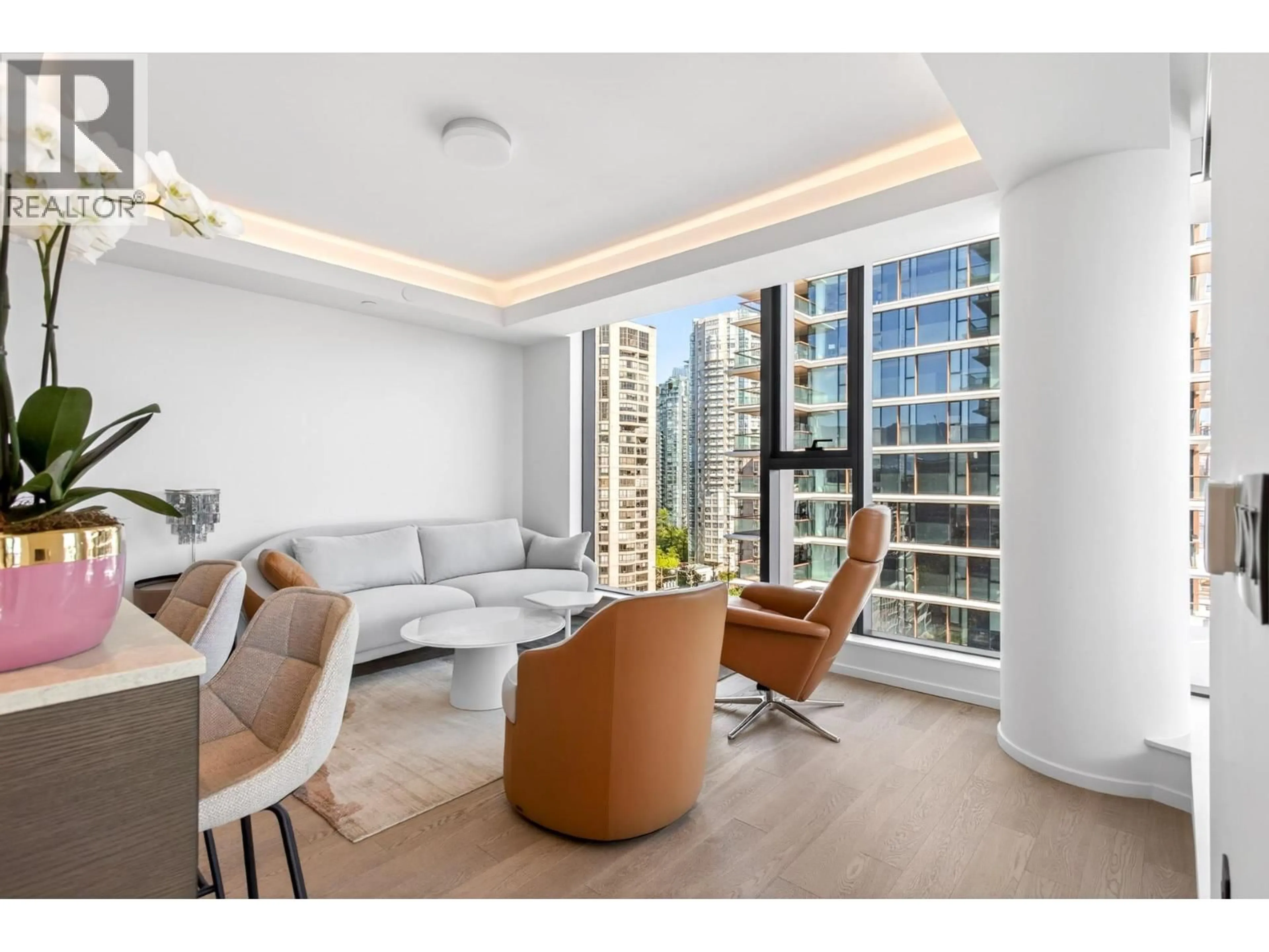 Living room with furniture, unknown for 1606 - 1482 ROBSON STREET, Vancouver British Columbia V6G1B9