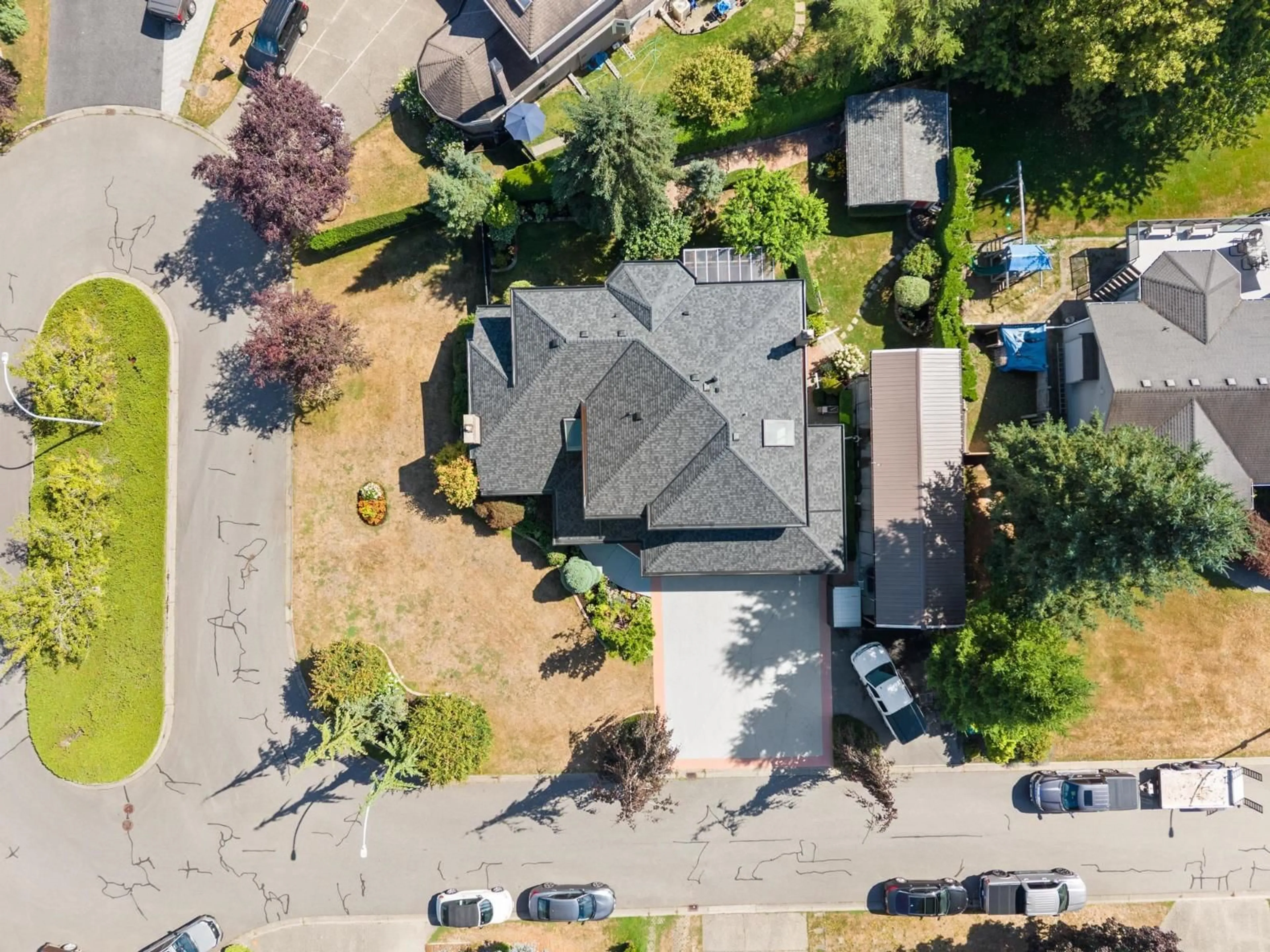 A pic from outside/outdoor area/front of a property/back of a property/a pic from drone, street for 14972 81A AVENUE, Surrey British Columbia V3S7H4