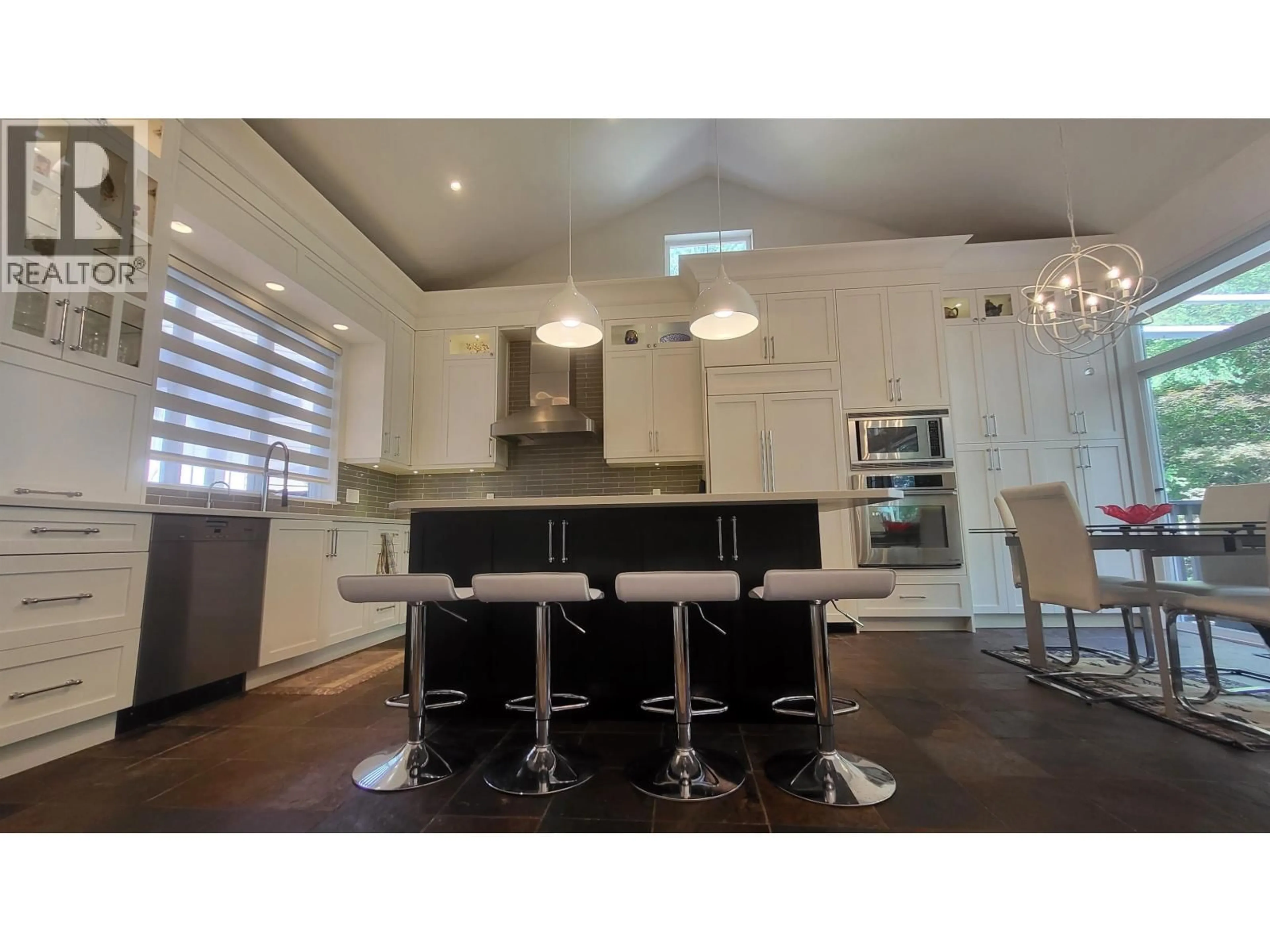 Contemporary kitchen, unknown for 62 ASHWOOD DRIVE, Port Moody British Columbia V3H5H2