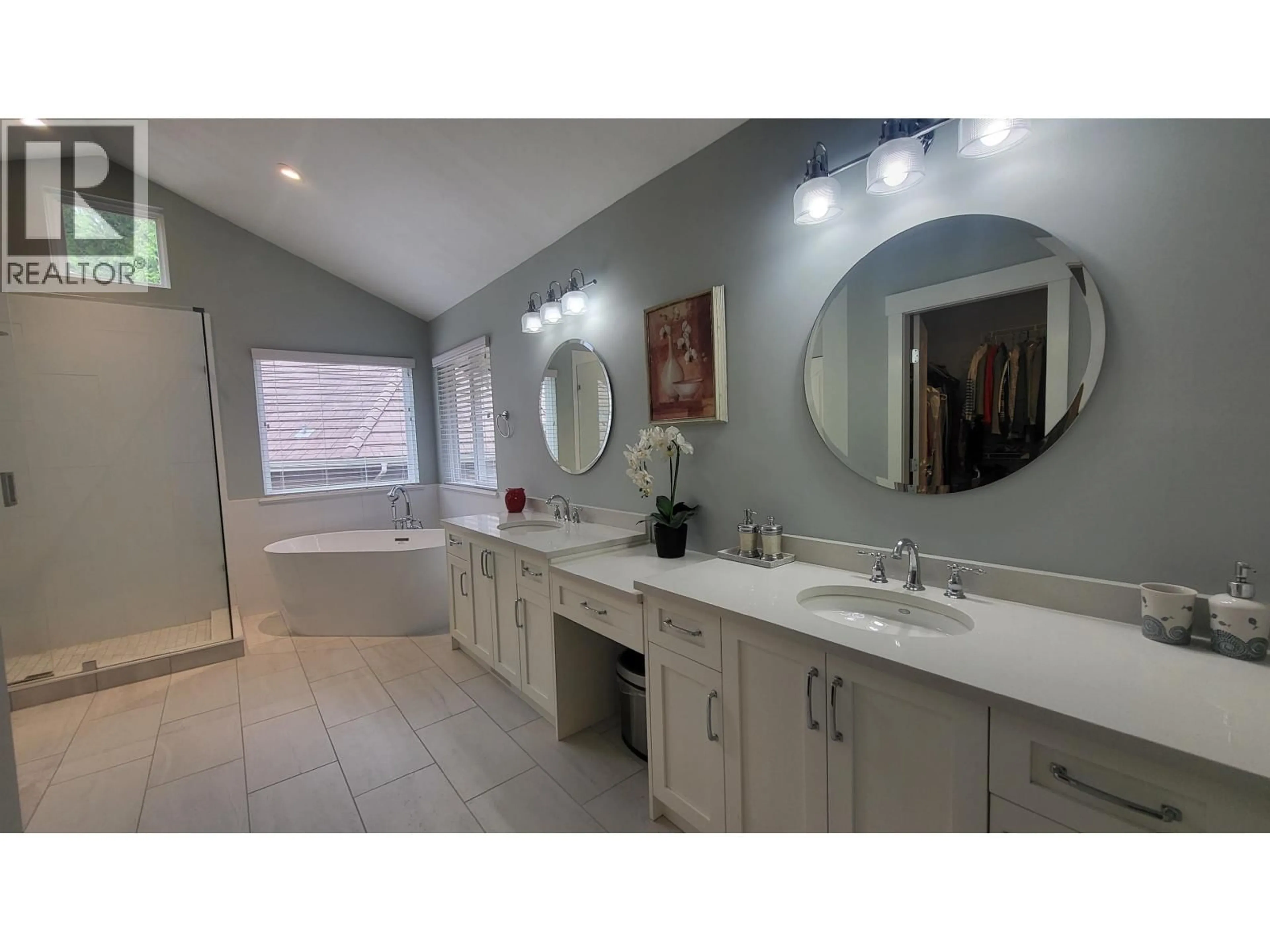 Contemporary bathroom, ceramic/tile floor for 62 ASHWOOD DRIVE, Port Moody British Columbia V3H5H2