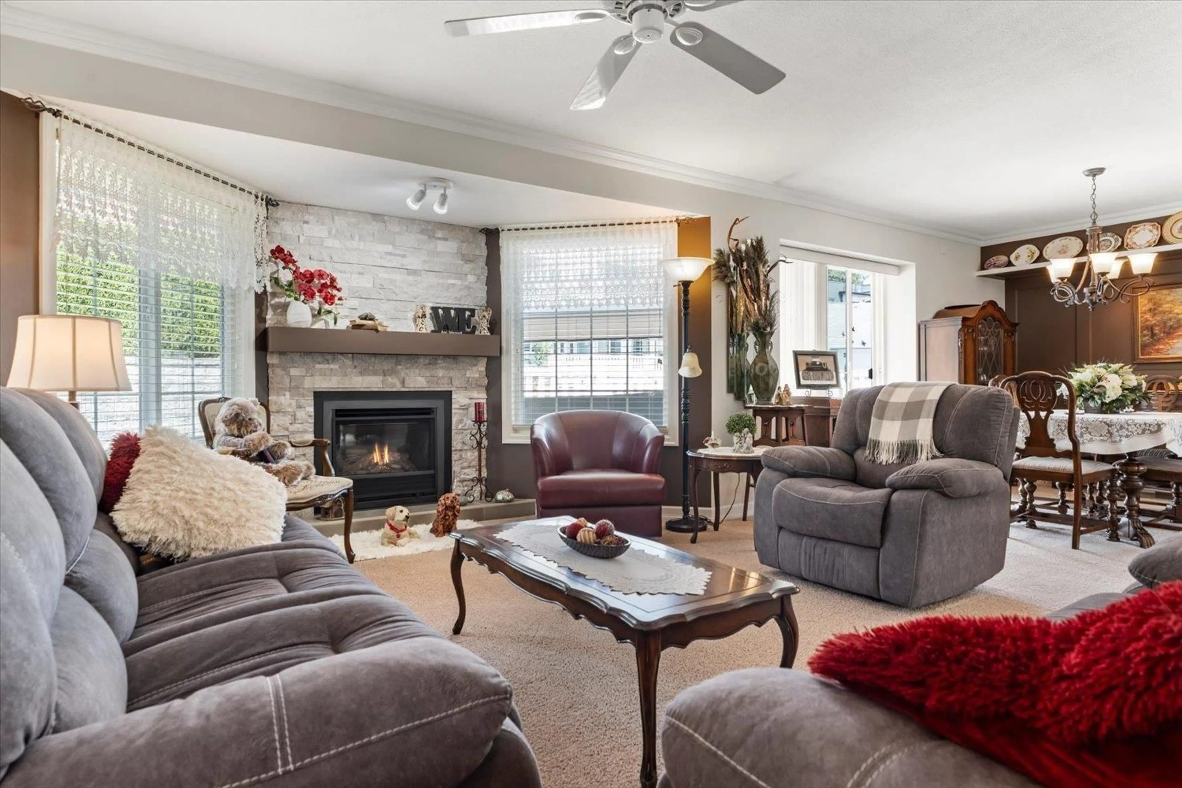 Living room with furniture, unknown for 118 - 1450 MCCALLUM ROAD, Abbotsford British Columbia V2S8A5