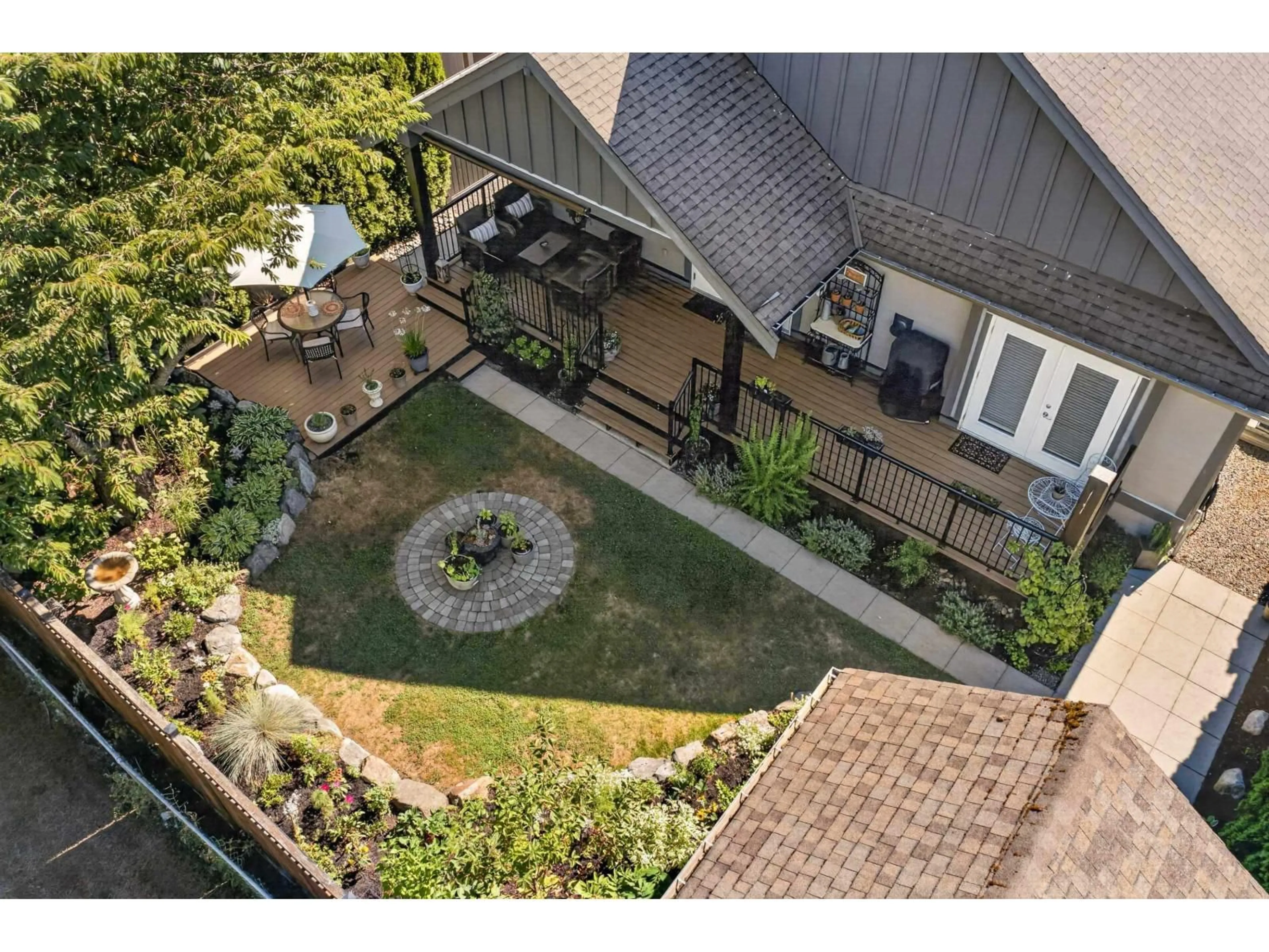 A pic from outside/outdoor area/front of a property/back of a property/a pic from drone, mountain view for 16 - 14500 MORRIS VALLEY ROAD, Mission British Columbia V0M1A1