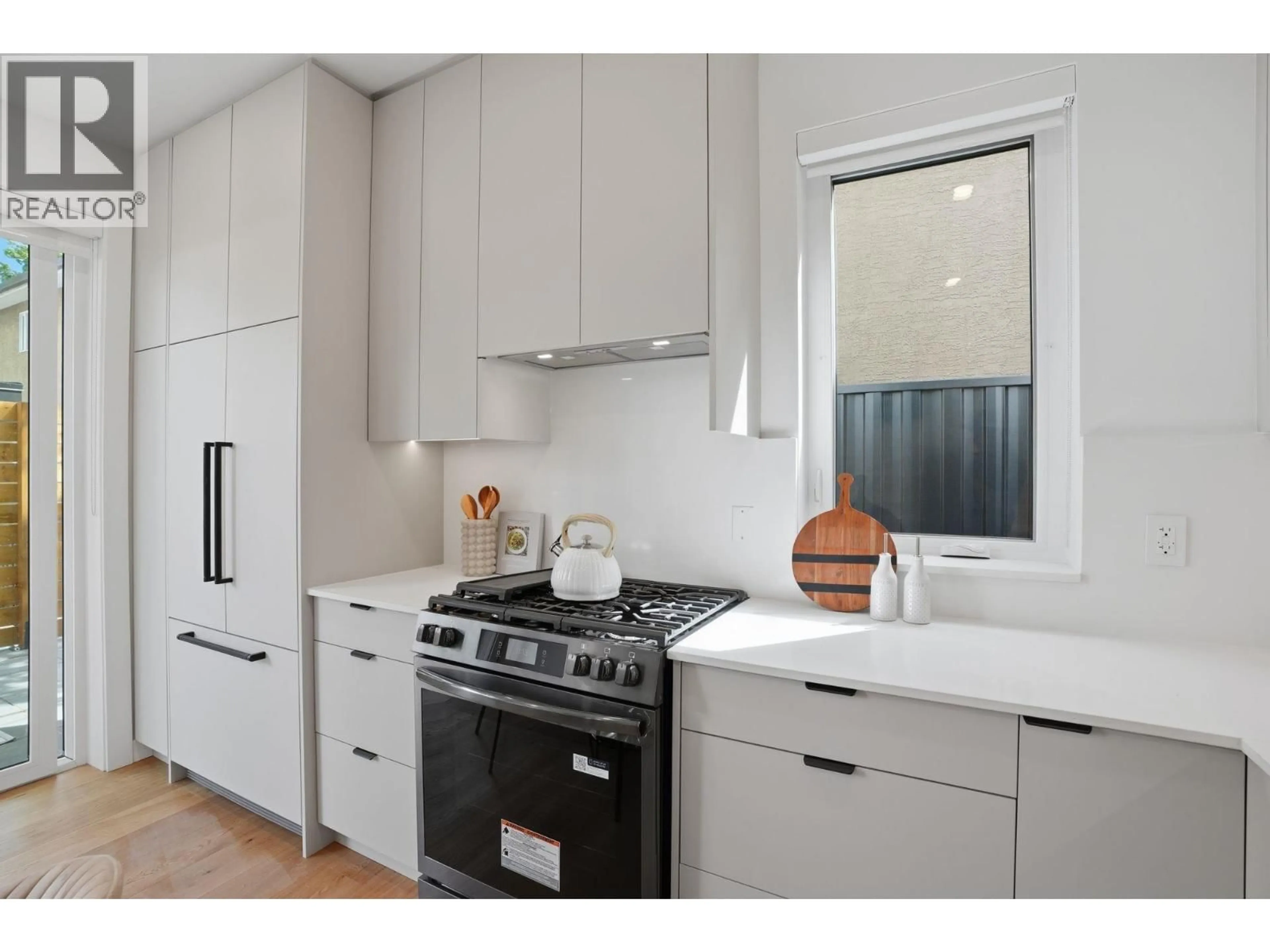 Unknown for 2436 20TH AVENUE, Vancouver British Columbia V5M2T6