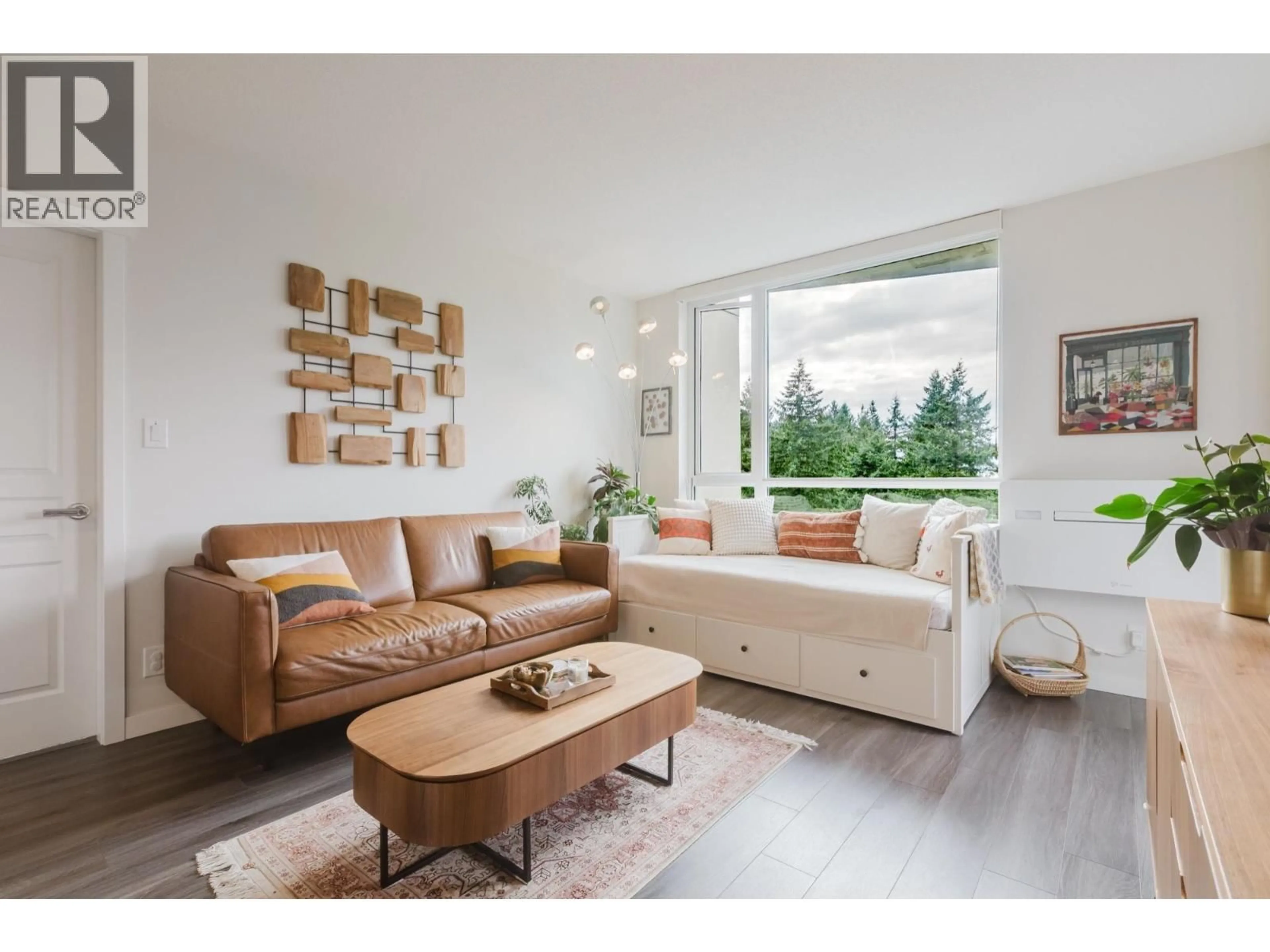 Living room with furniture, wood/laminate floor for 1305 - 3096 WINDSOR GATE, Coquitlam British Columbia V3B0P4