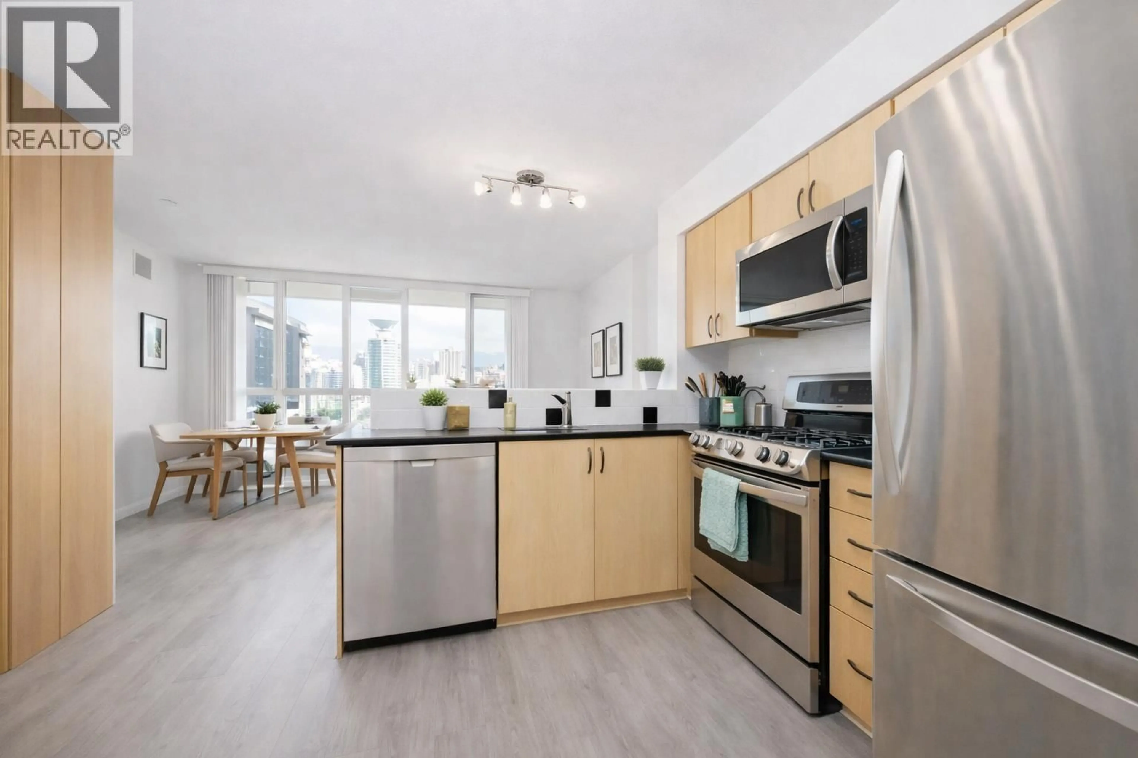 Unknown for 1703 - 63 KEEFER PLACE, Vancouver British Columbia V6B6N6