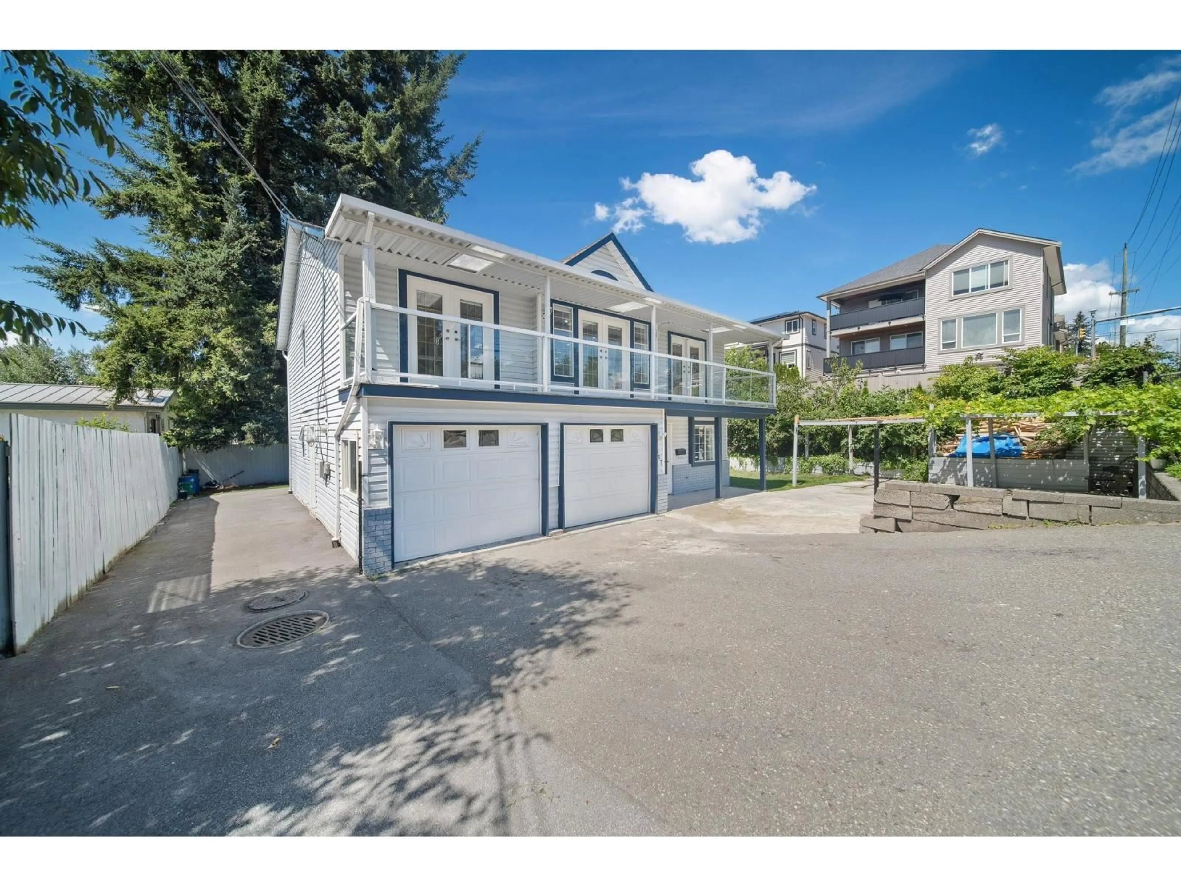 A pic from outside/outdoor area/front of a property/back of a property/a pic from drone, street for 8167 CEDAR STREET, Mission British Columbia V2V3N4